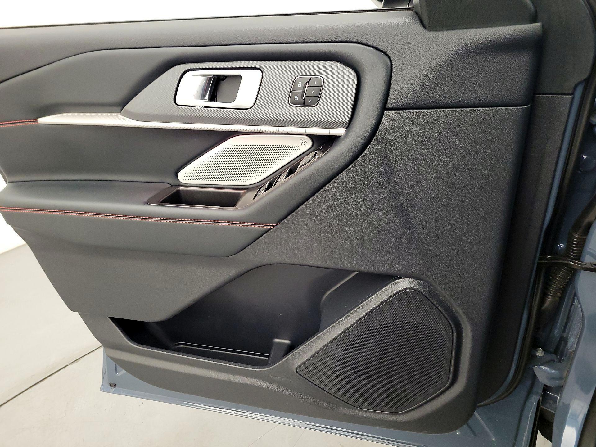 Thumbnail: 2025 Ford Explorer - 12