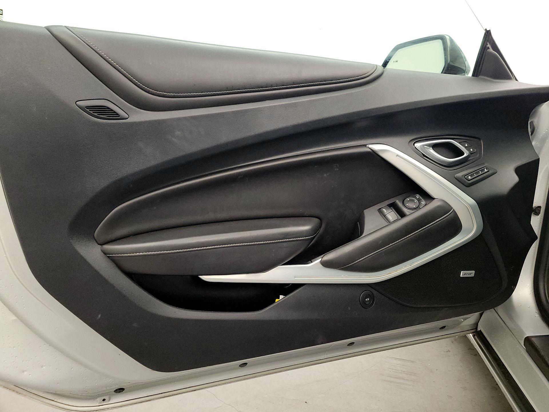 Thumbnail: 2018 Chevrolet Camaro - 12