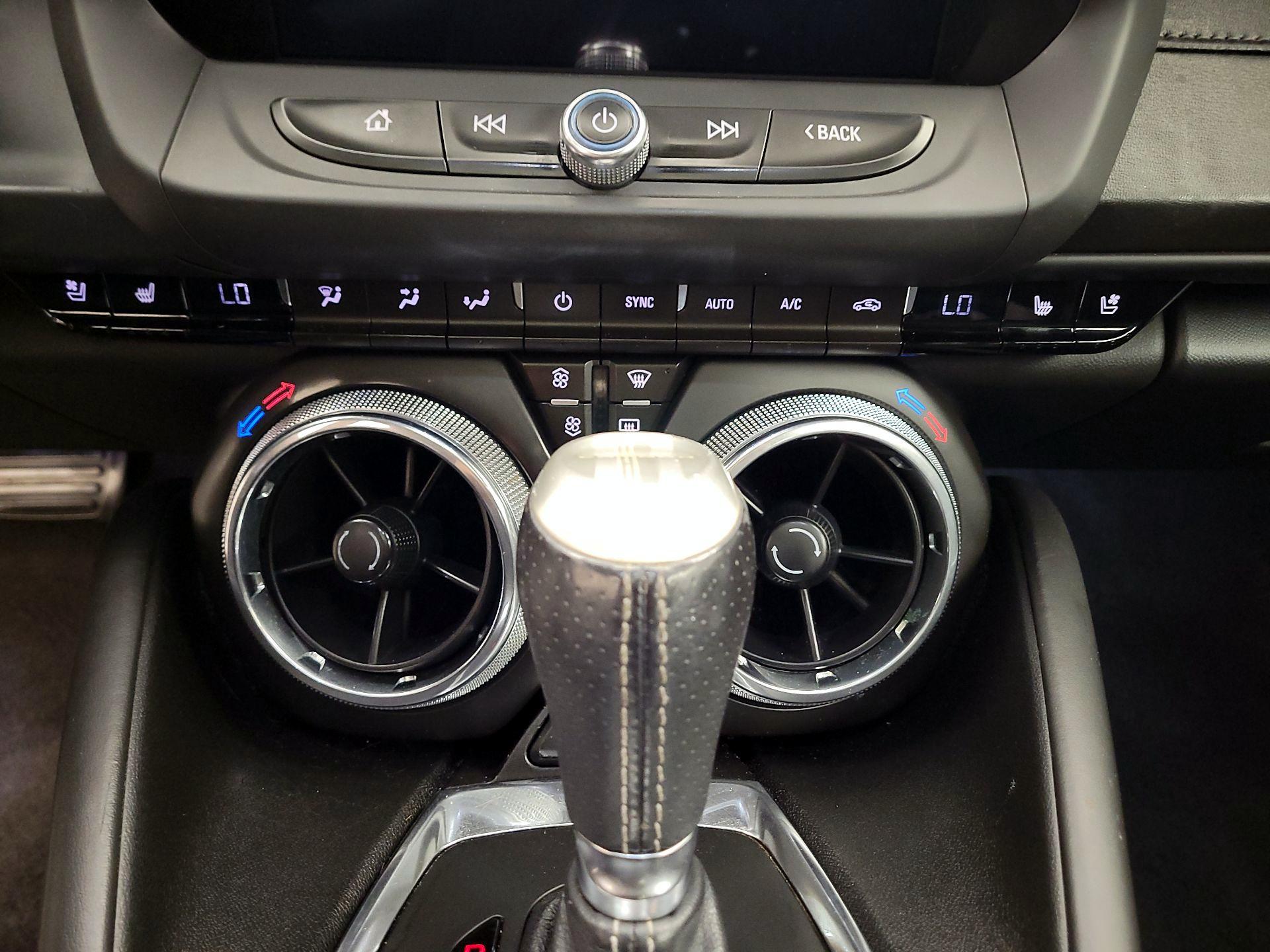 Thumbnail: 2018 Chevrolet Camaro - 14