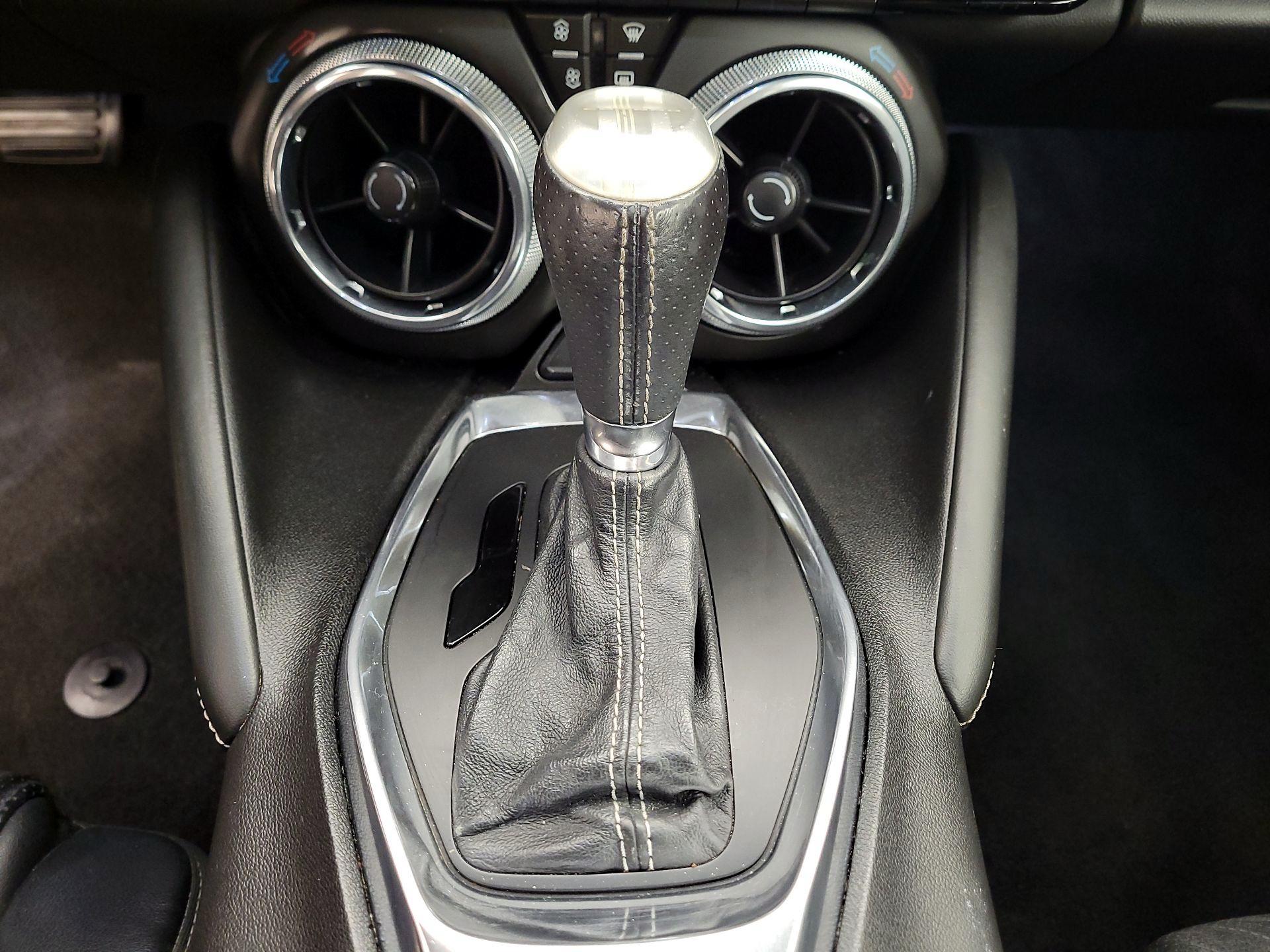 Thumbnail: 2018 Chevrolet Camaro - 15