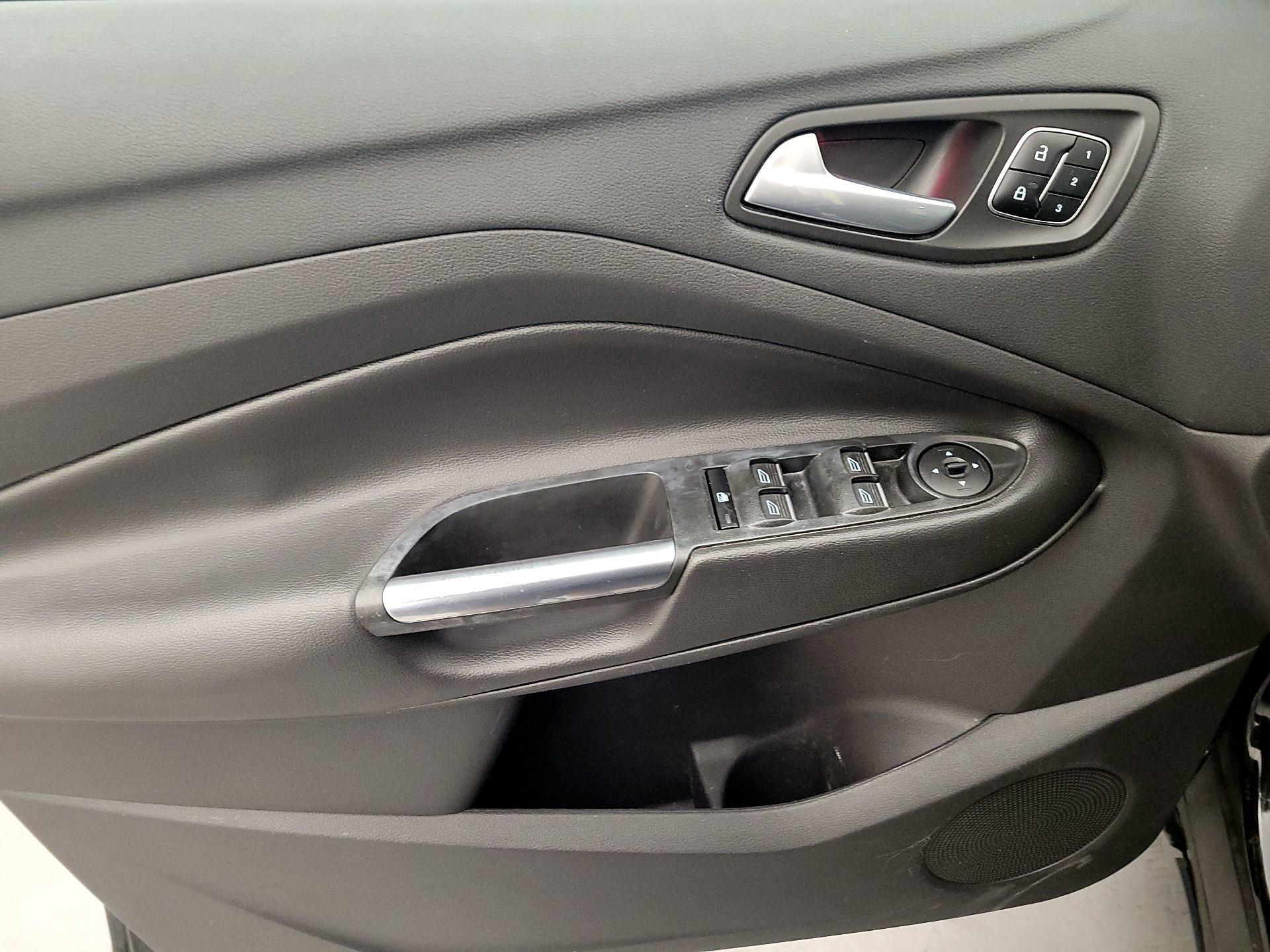 Thumbnail: 2017 Ford Escape - 12