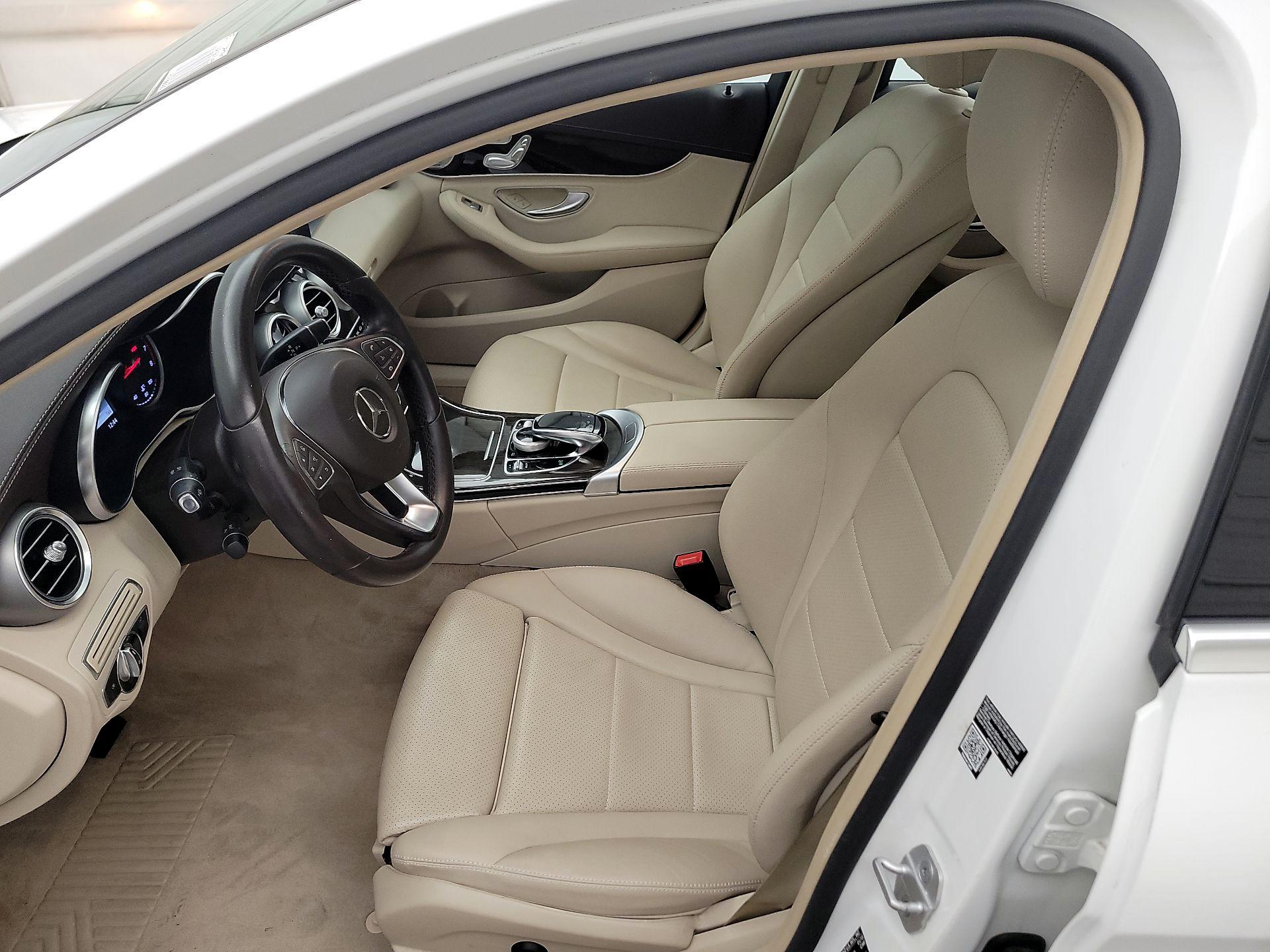 Thumbnail: 2015 Mercedes-Benz C-Class - 11