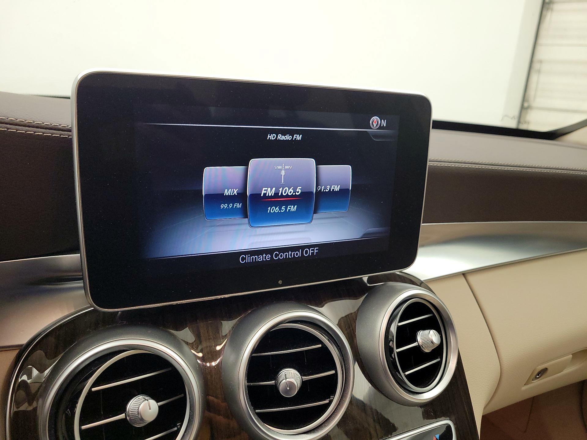 Thumbnail: 2015 Mercedes-Benz C-Class - 13