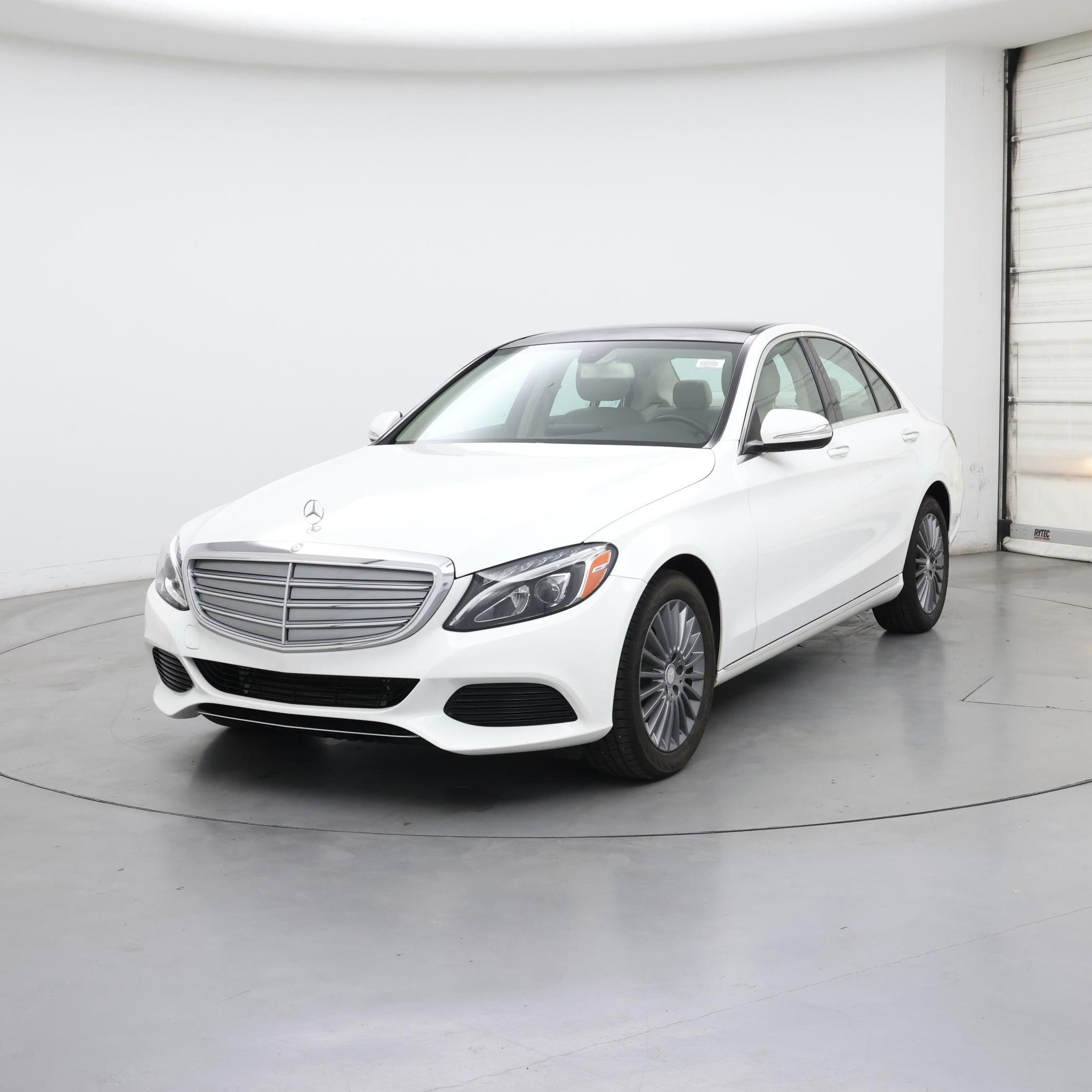 Thumbnail: 2015 Mercedes-Benz C-Class - 4