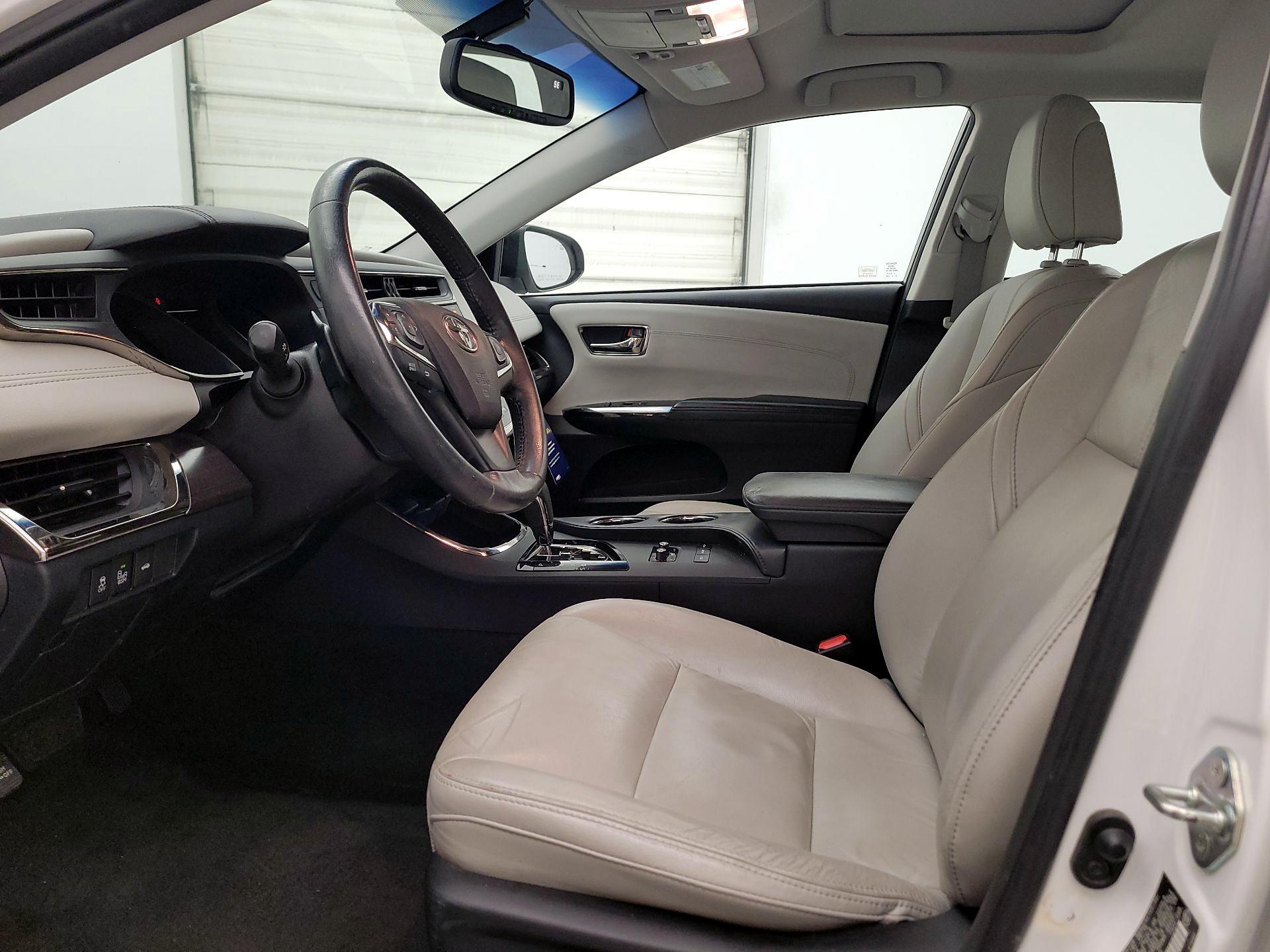 Thumbnail: 2016 Toyota Avalon - 11