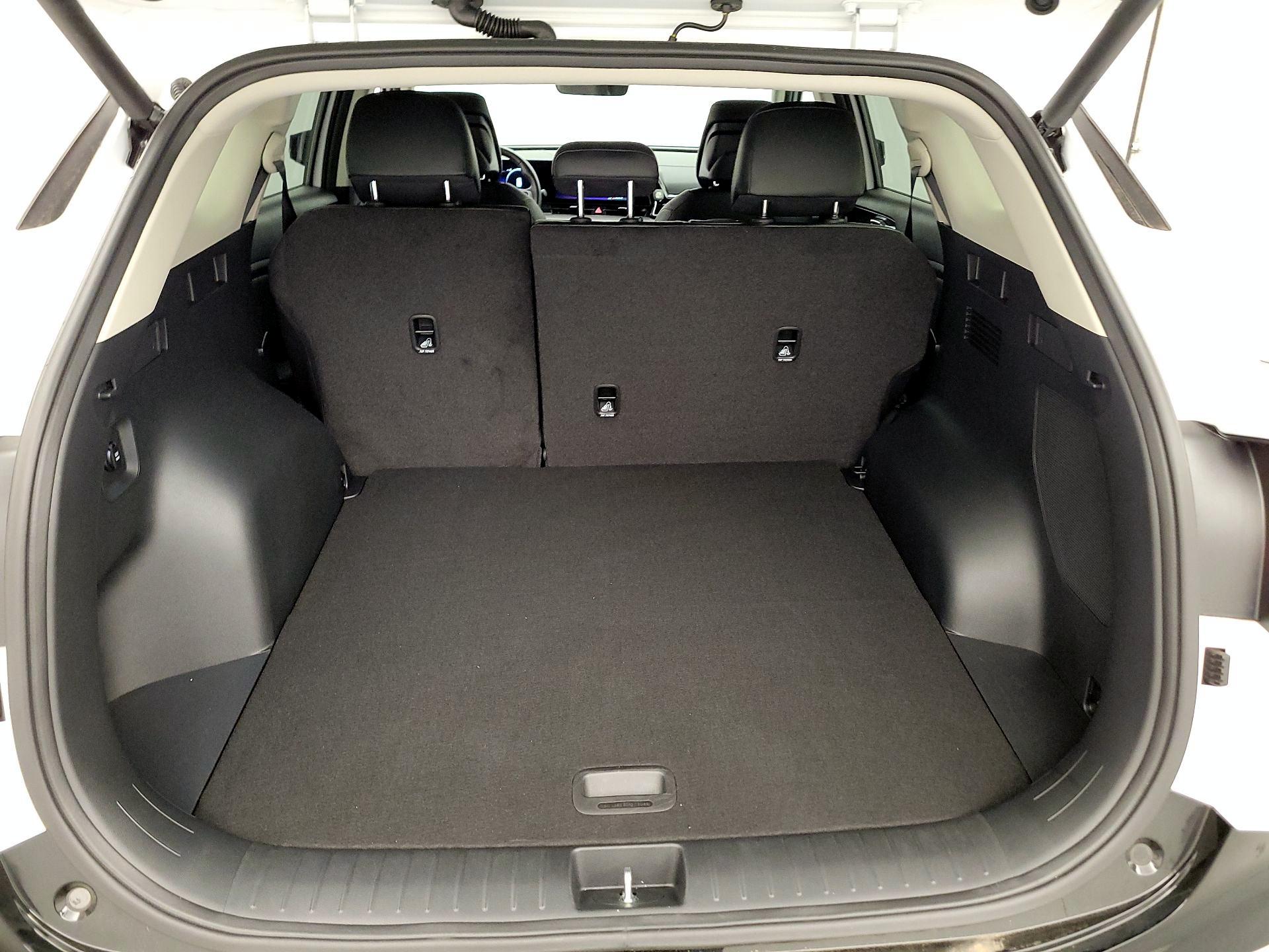 Thumbnail: 2025 Kia Sportage - 16