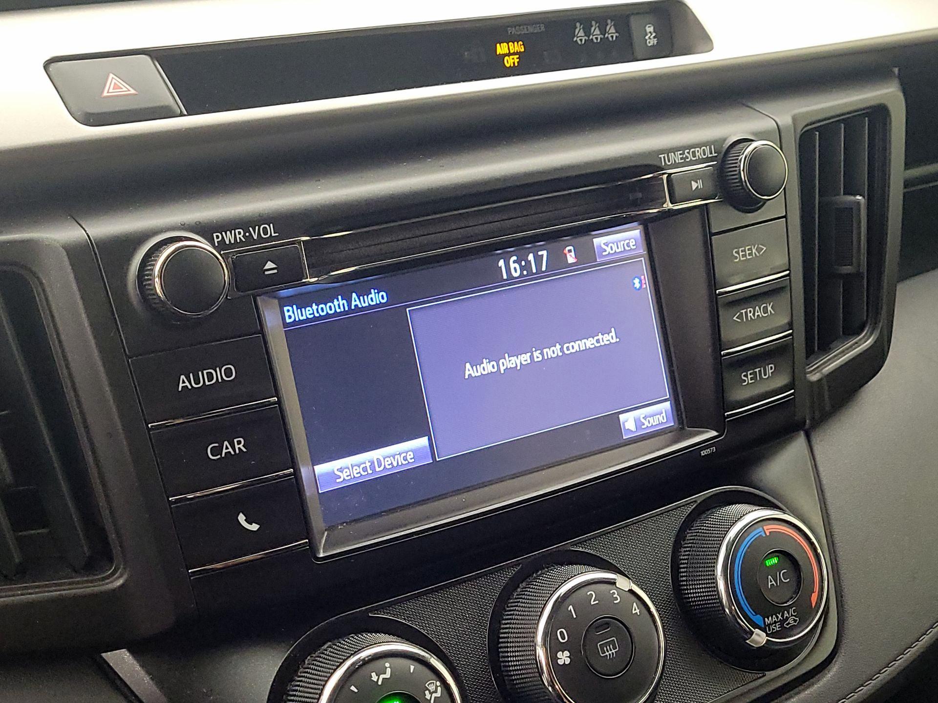 Thumbnail: 2017 Toyota RAV4 - 15