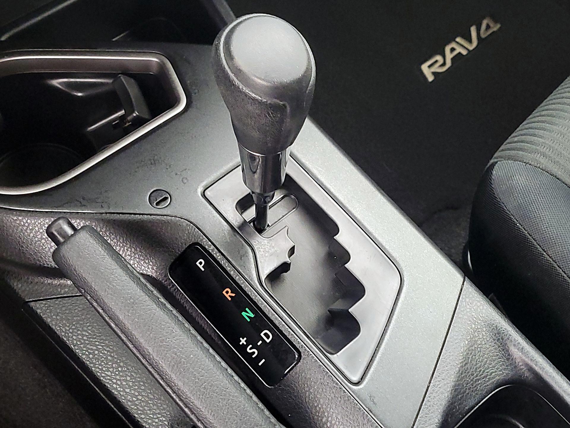 Thumbnail: 2017 Toyota RAV4 - 17