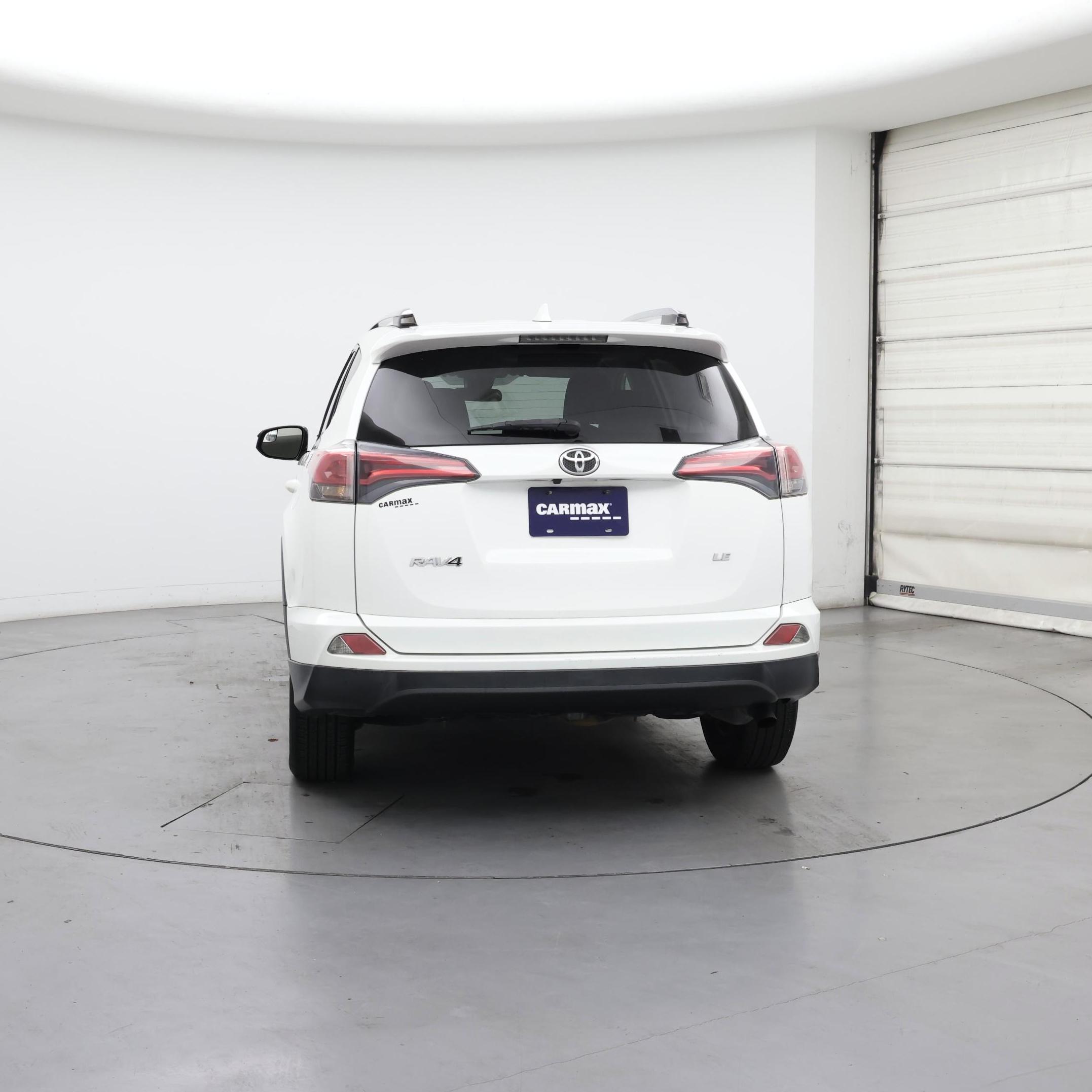 Thumbnail: 2017 Toyota RAV4 - 6