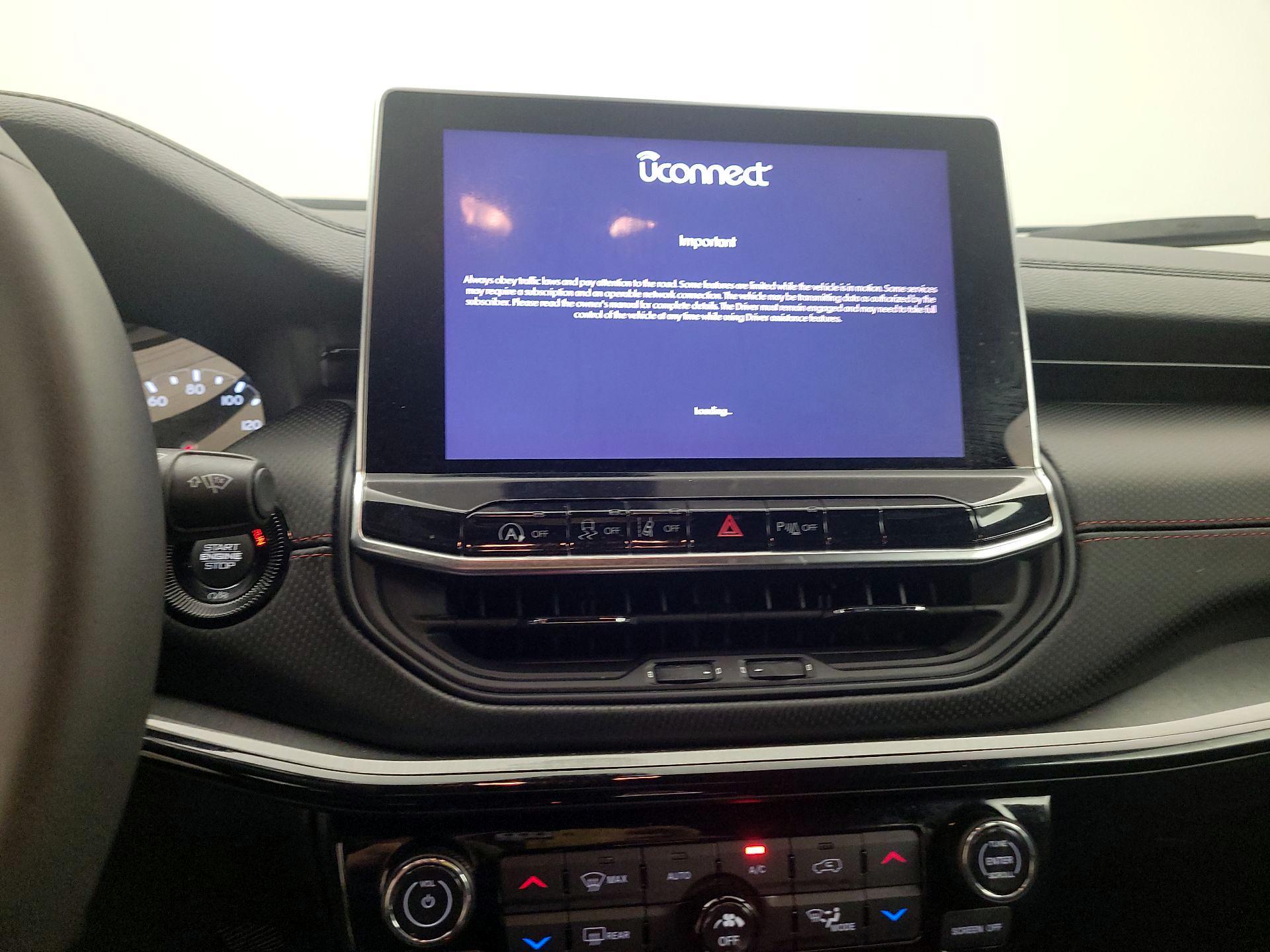 Thumbnail: 2023 Jeep Compass - 14