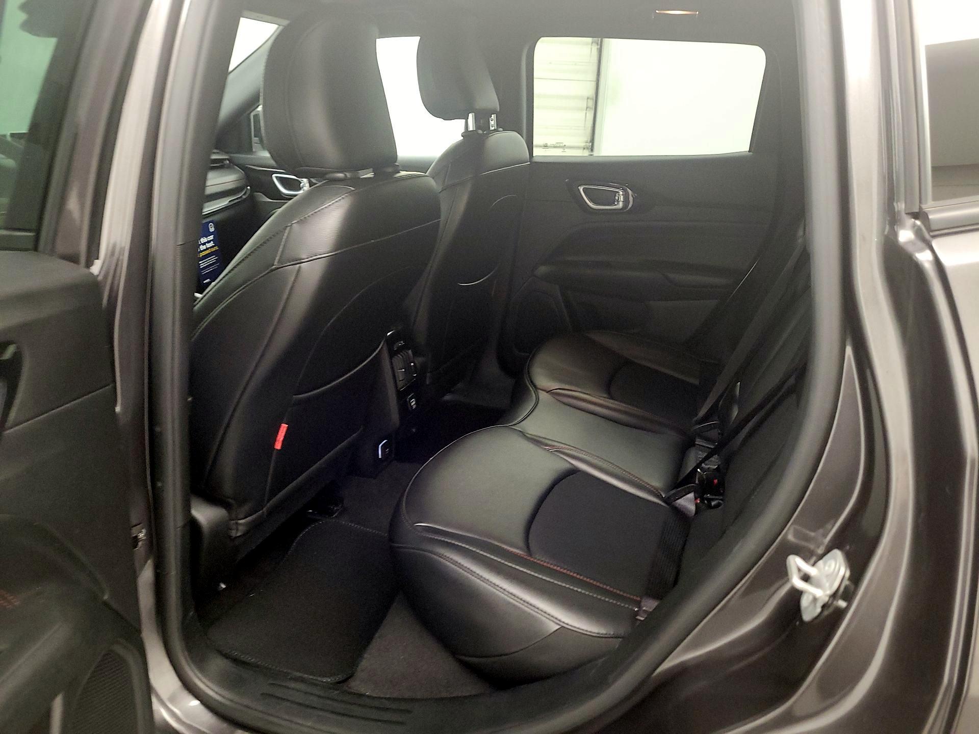 Thumbnail: 2023 Jeep Compass - 17