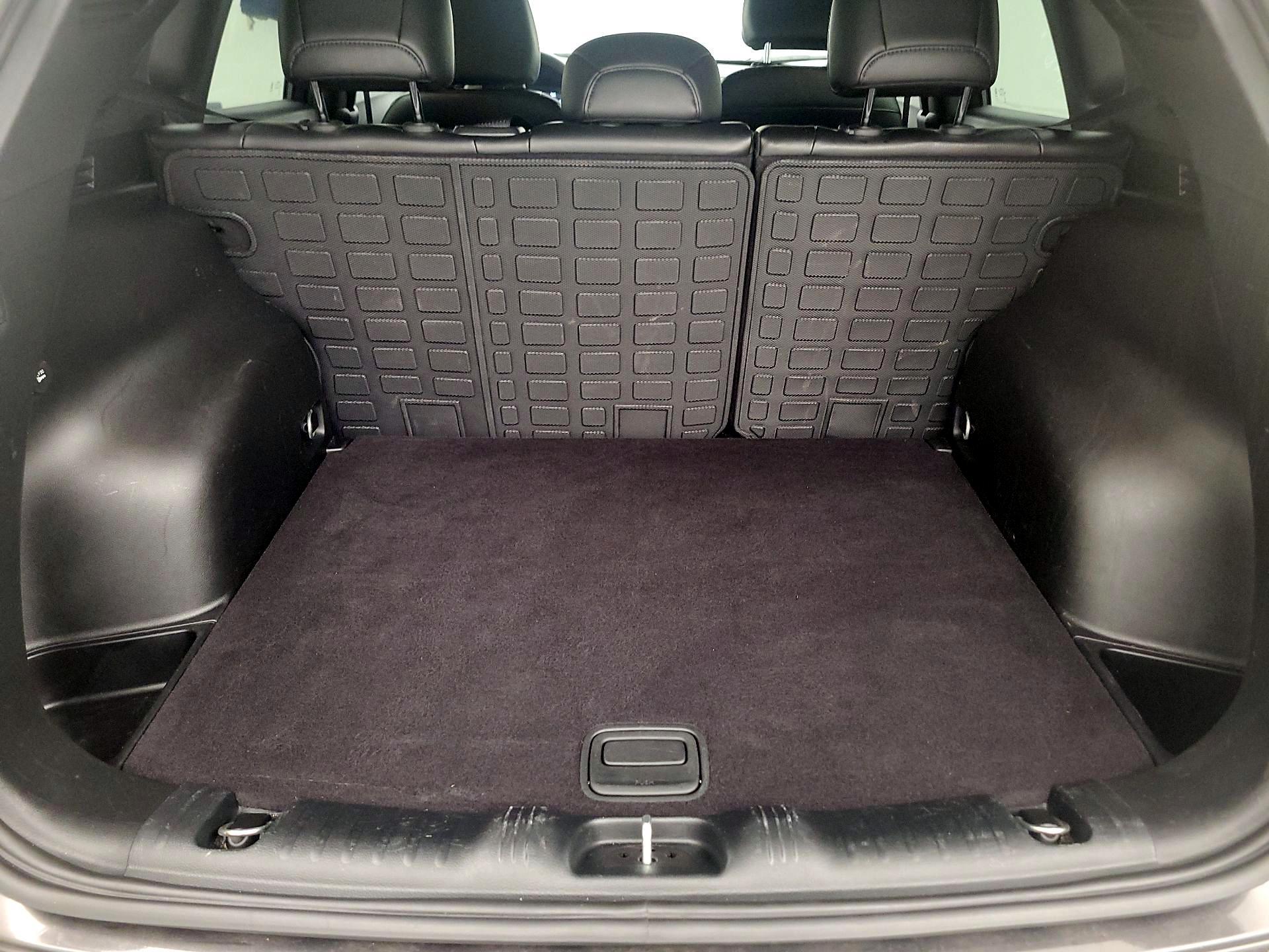 Thumbnail: 2023 Jeep Compass - 18