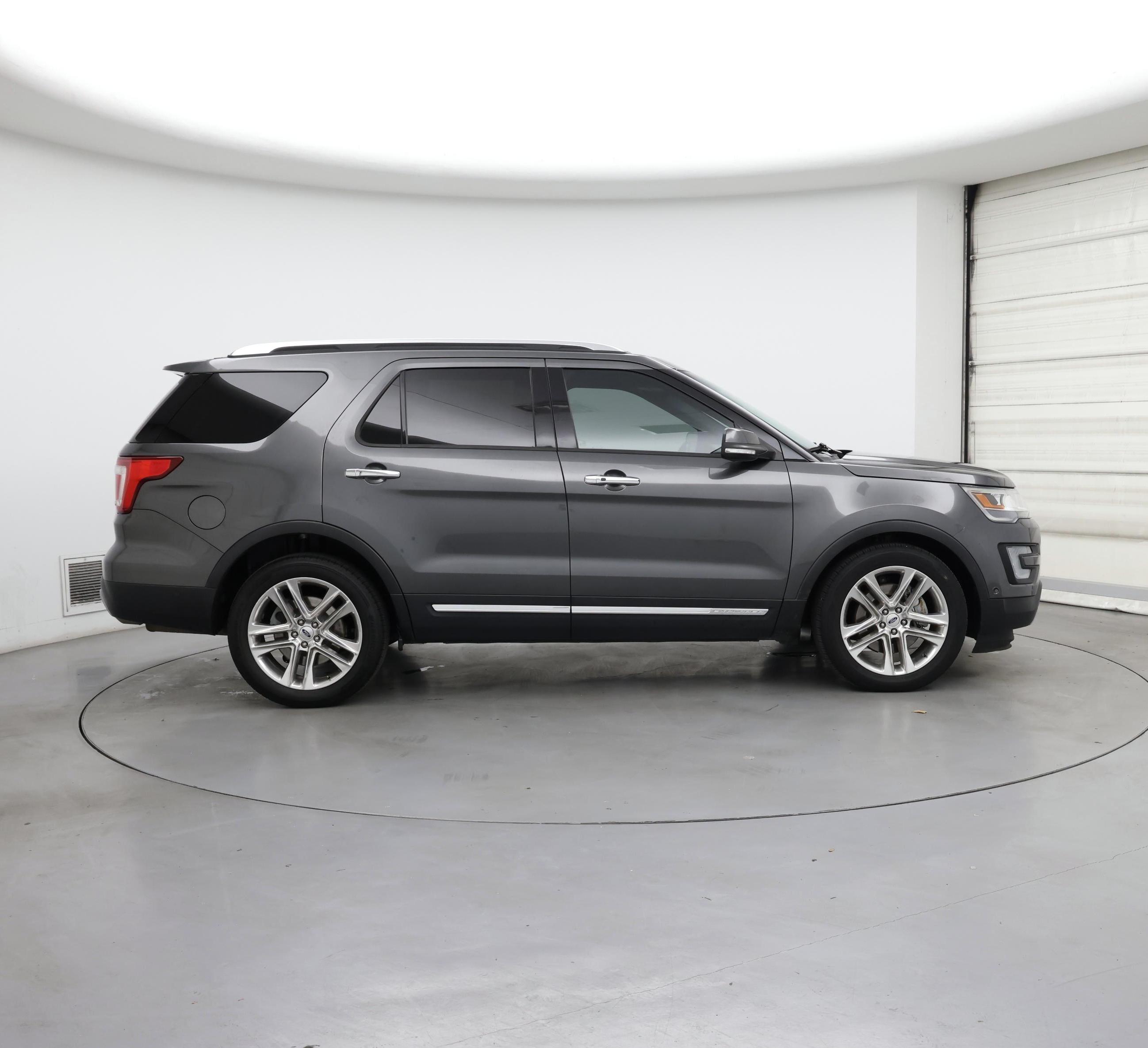 Thumbnail: 2016 Ford Explorer - 7