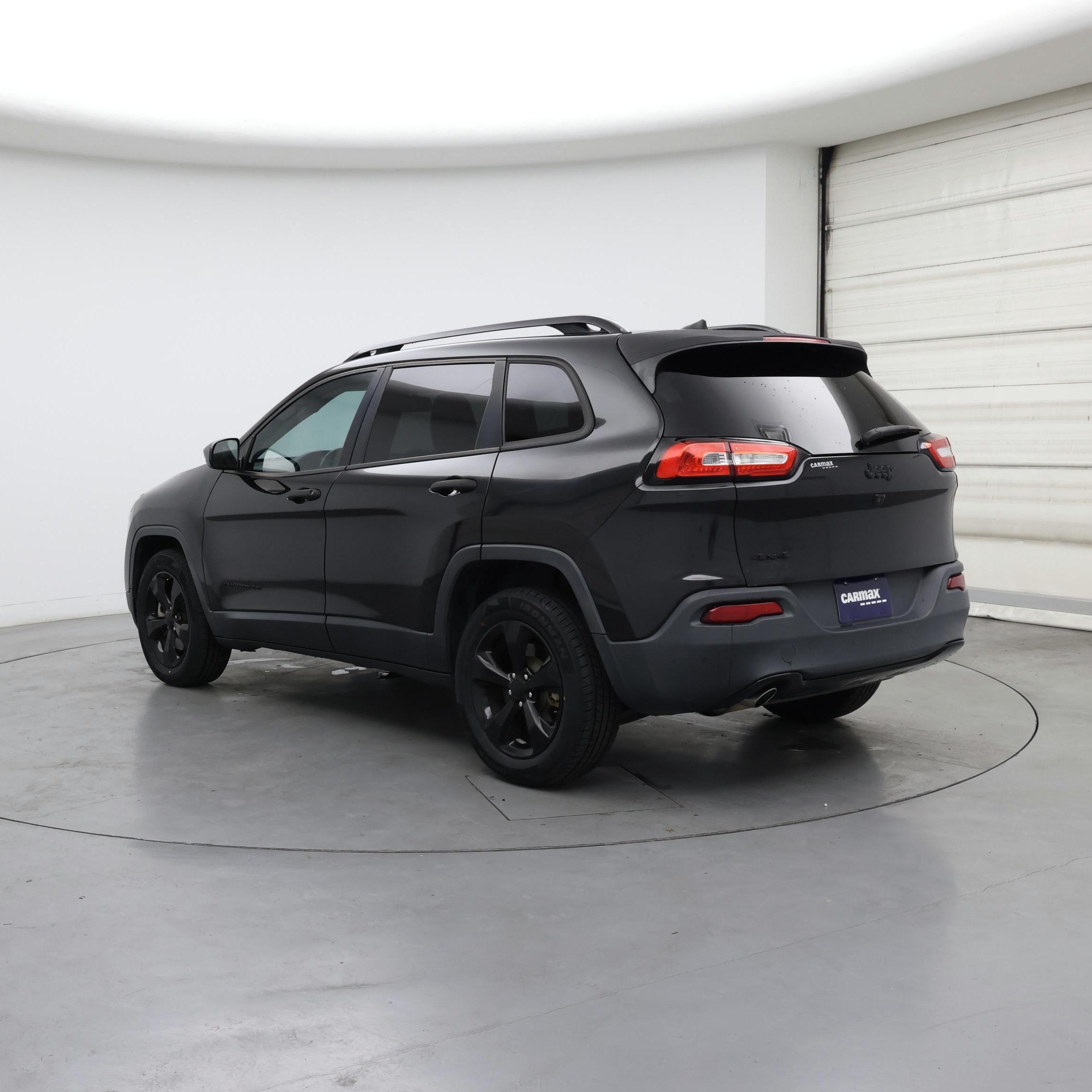 Thumbnail: 2016 Jeep Cherokee - 2