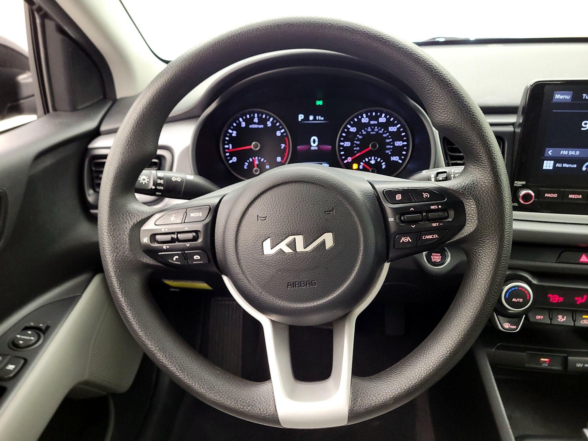 Thumbnail: 2023 Kia Rio - 10