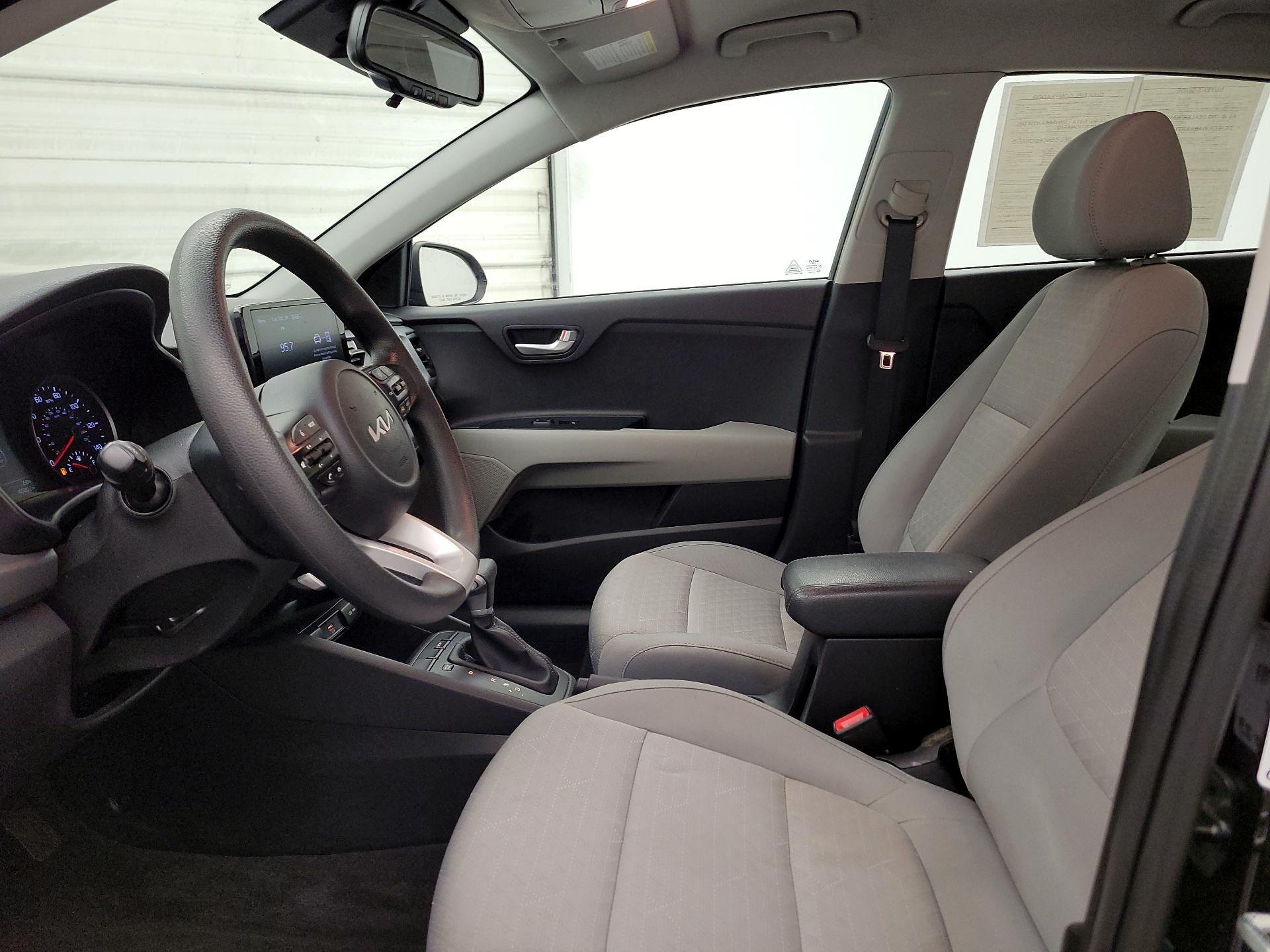 Thumbnail: 2023 Kia Rio - 11