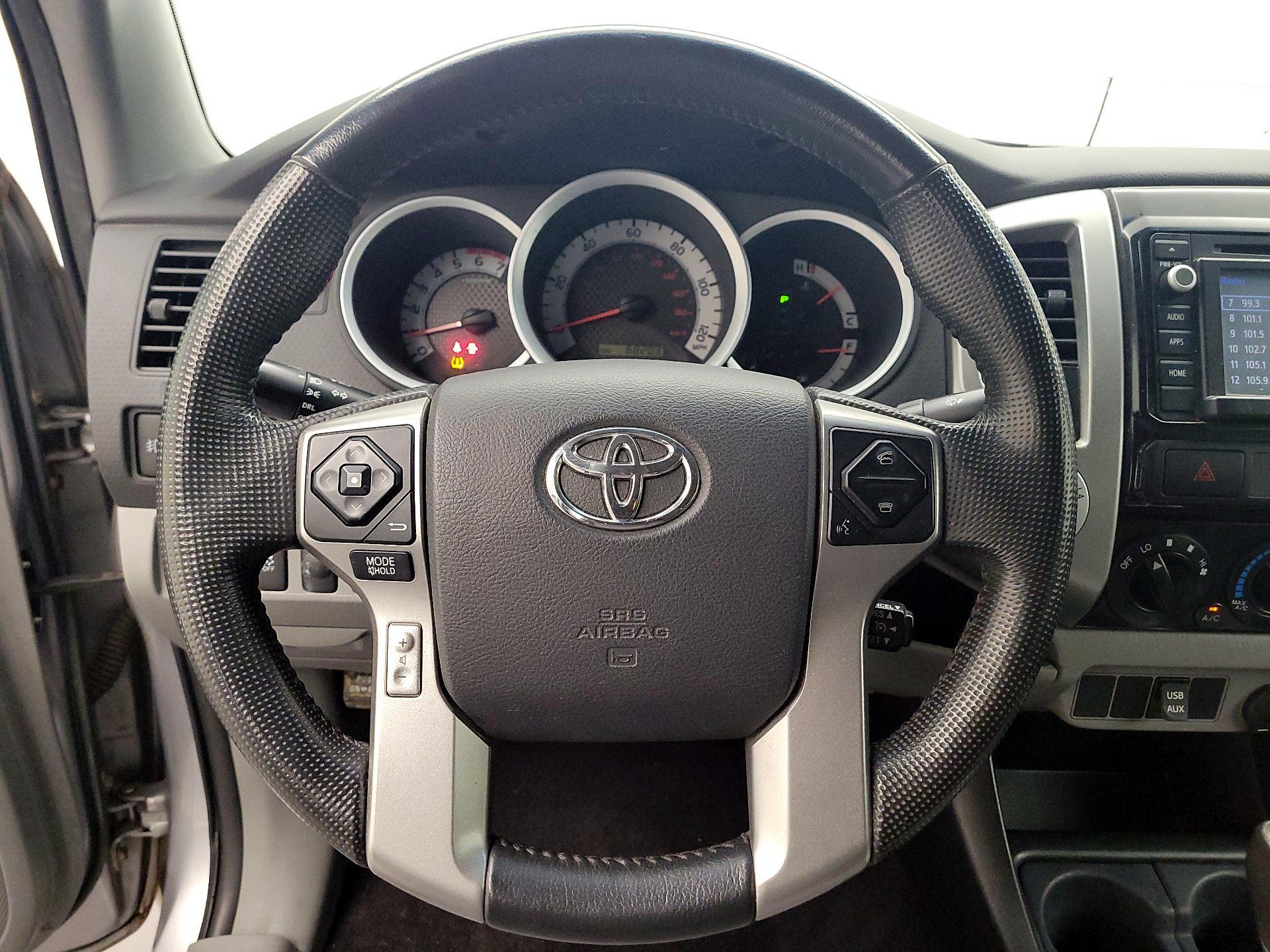 Thumbnail: 2014 Toyota Tacoma - 10