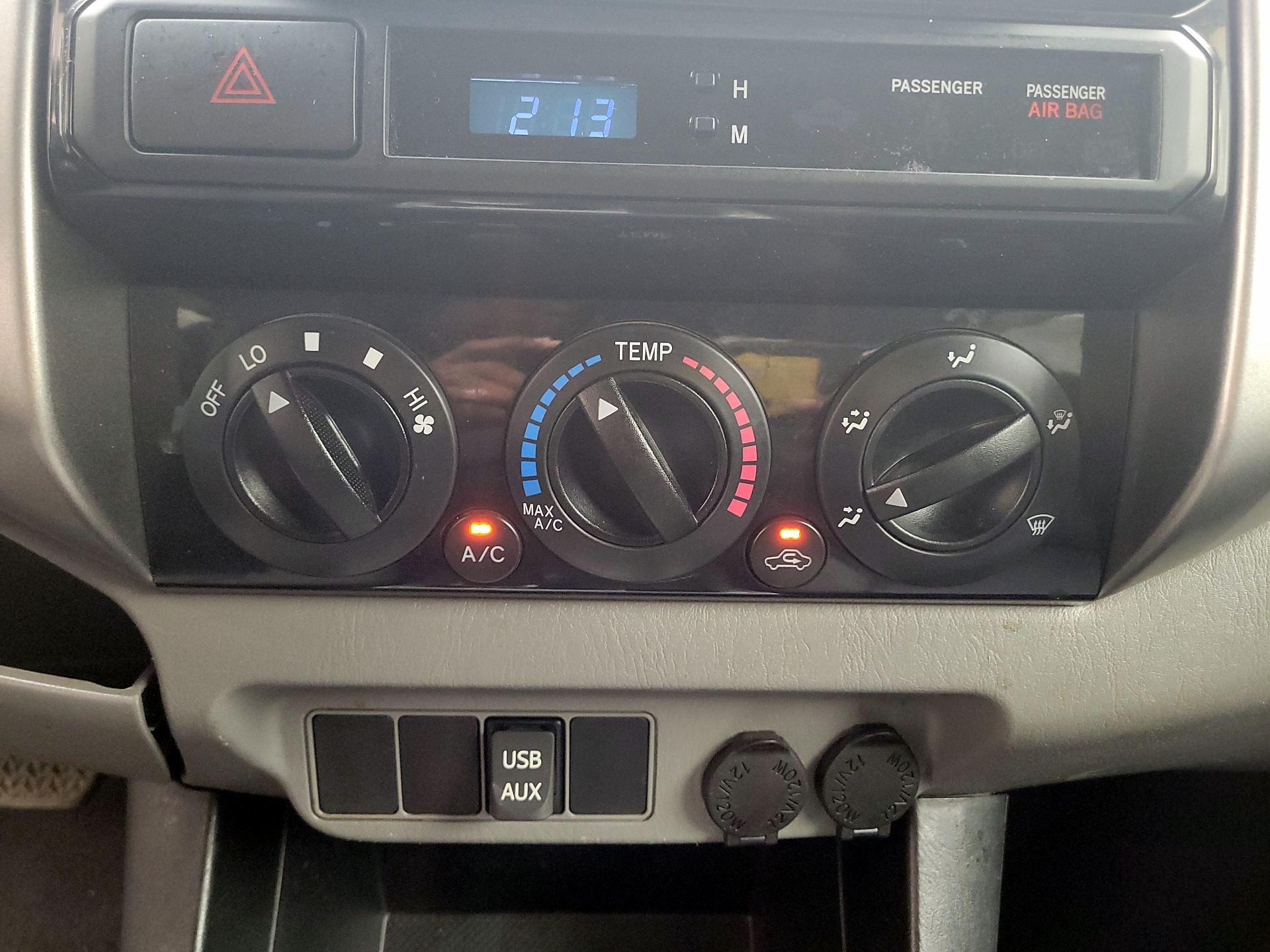 Thumbnail: 2014 Toyota Tacoma - 14