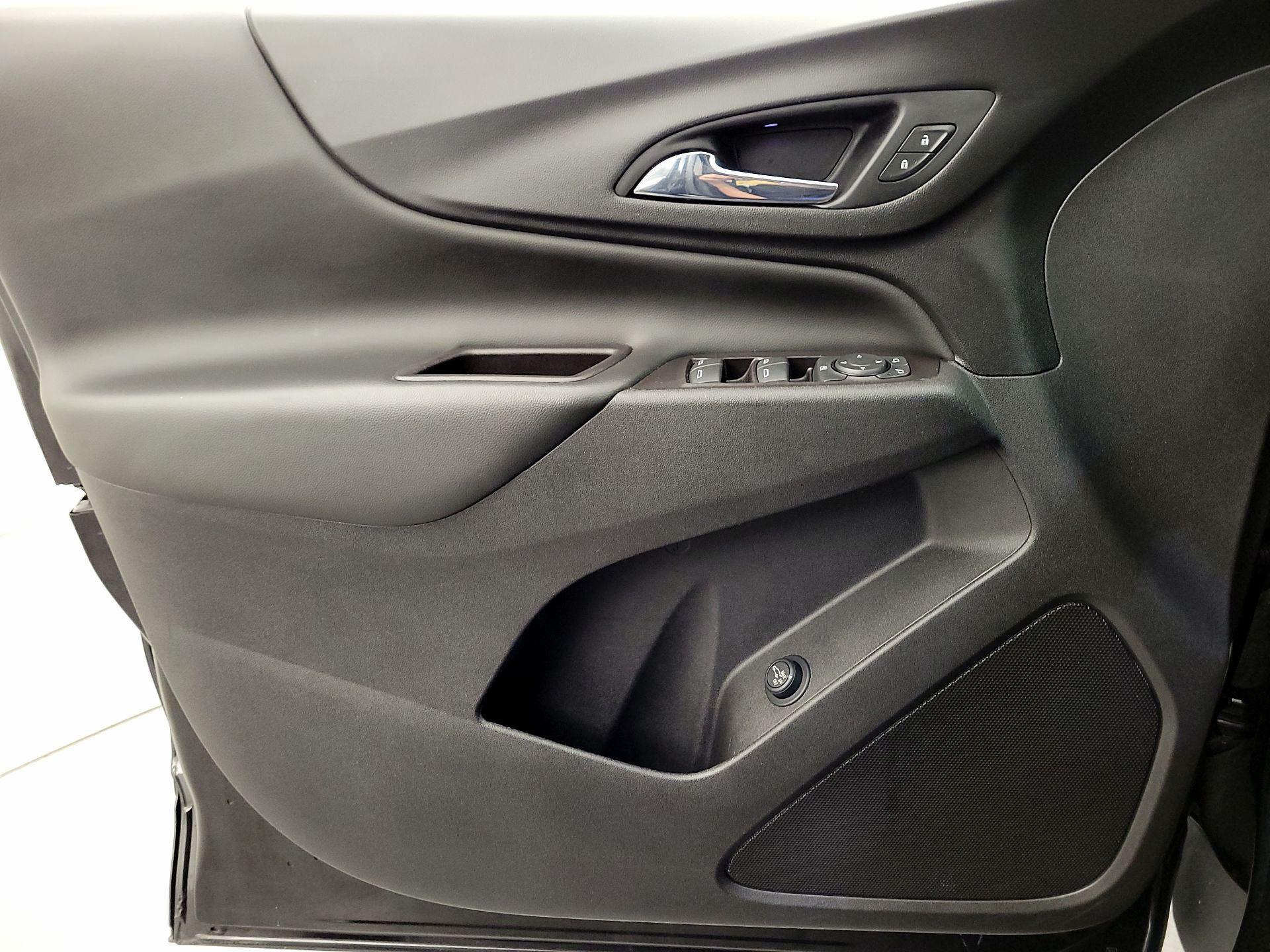 Thumbnail: 2021 Chevrolet Equinox - 12