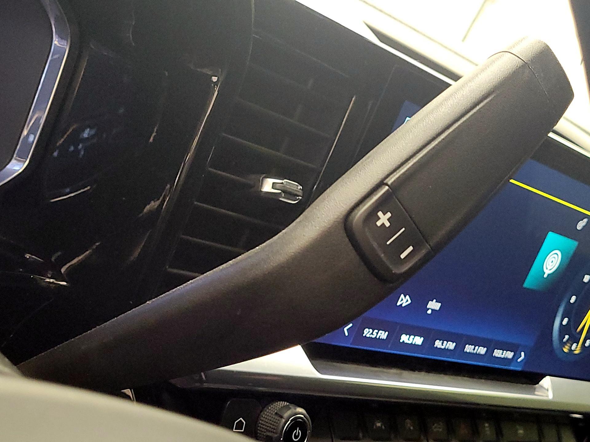 Thumbnail: 2023 Chevrolet Silverado 1500 - 17