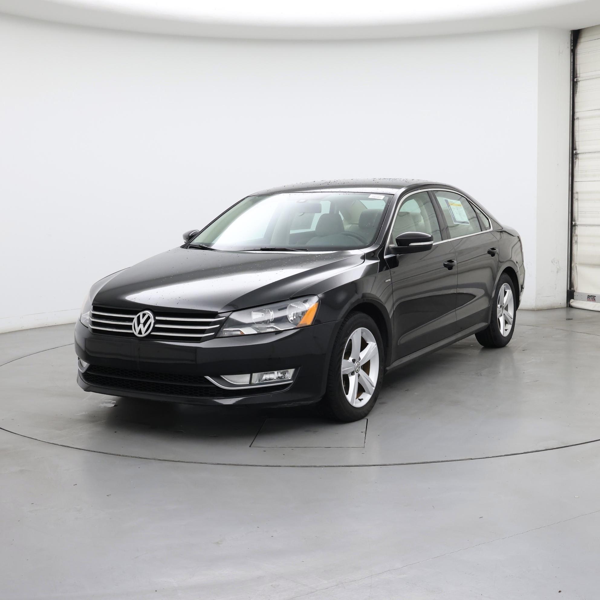 Thumbnail: 2015 Volkswagen Passat - 4