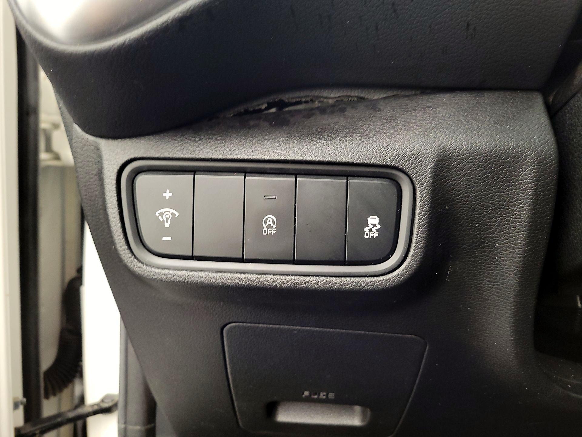 Thumbnail: 2021 Kia Soul - 13