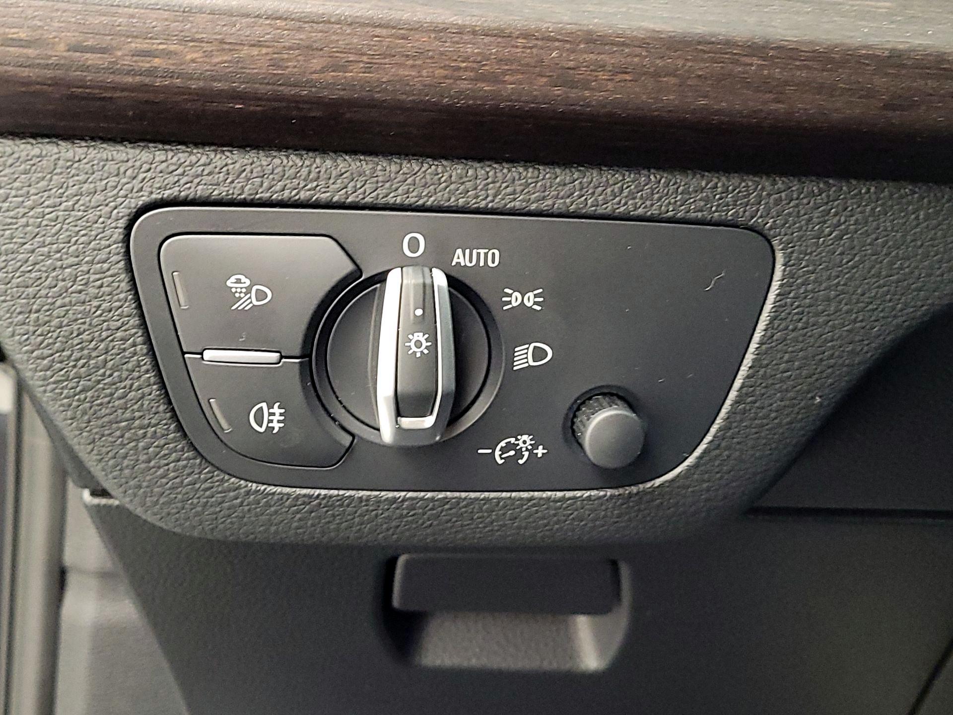 Thumbnail: 2021 Audi Q5 - 13