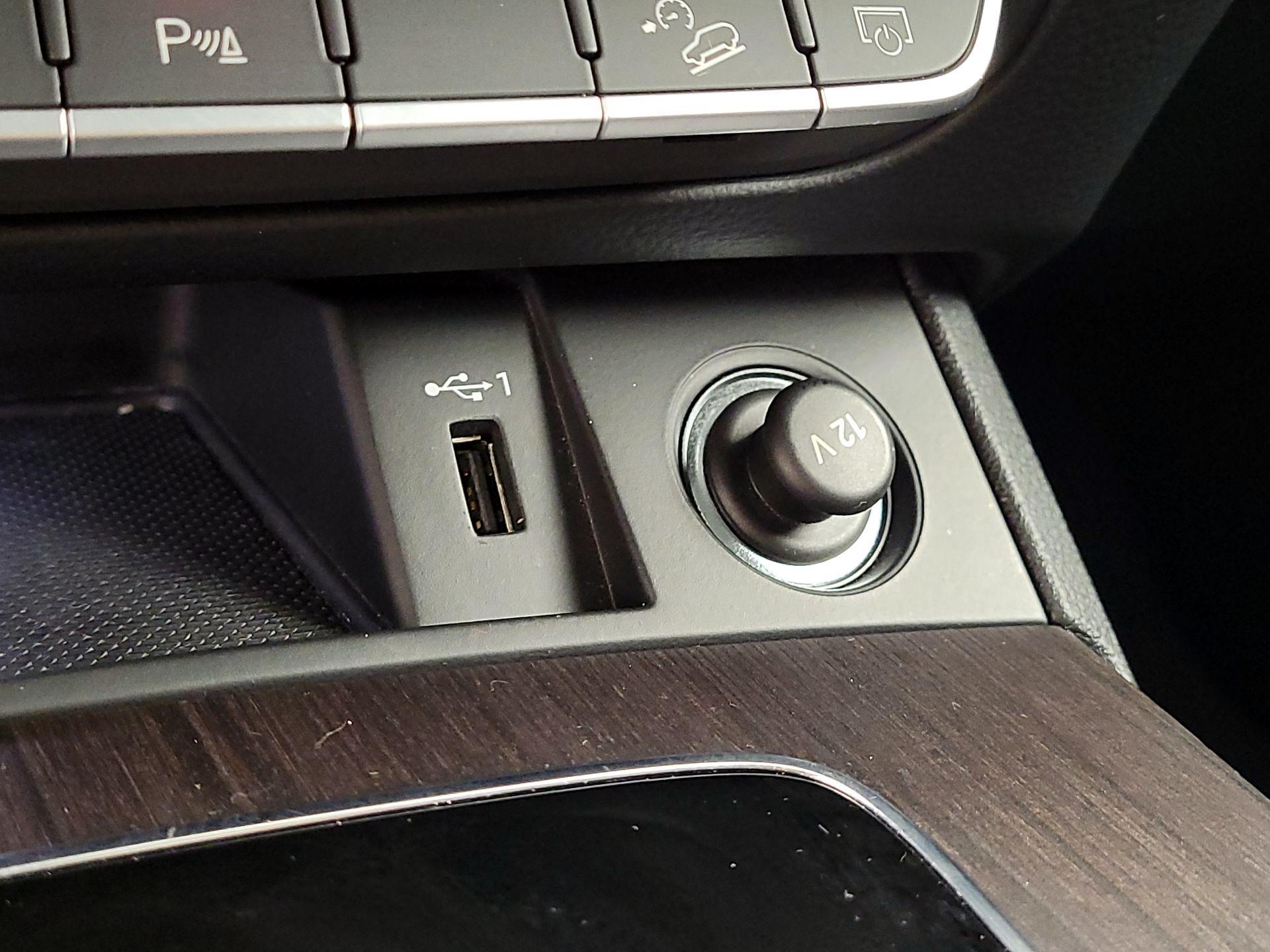 Thumbnail: 2021 Audi Q5 - 18