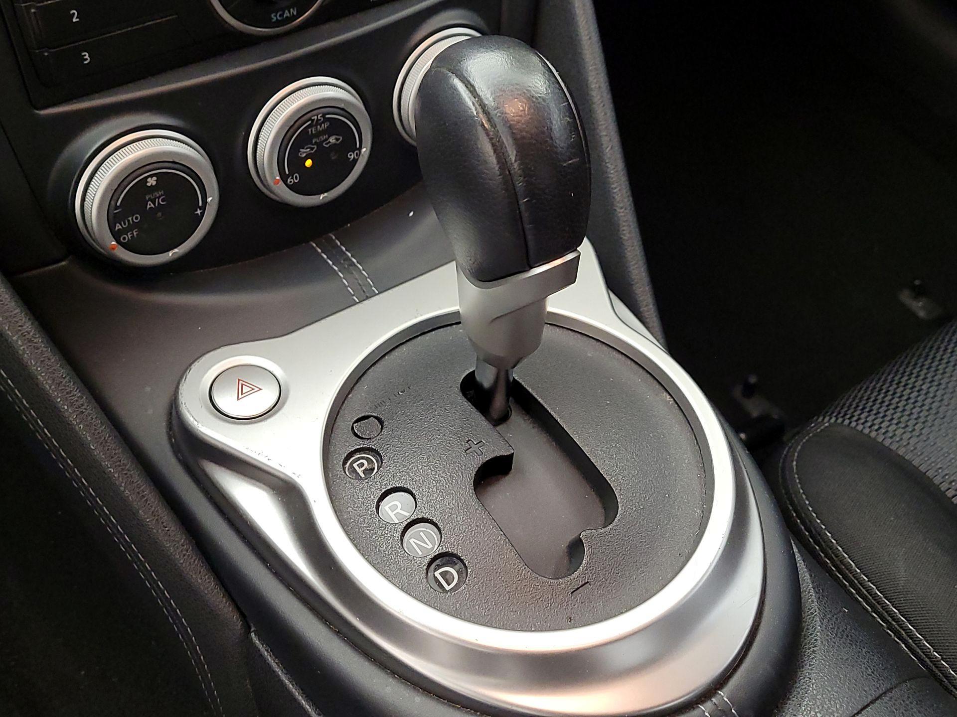 Thumbnail: 2014 Nissan Z - 17