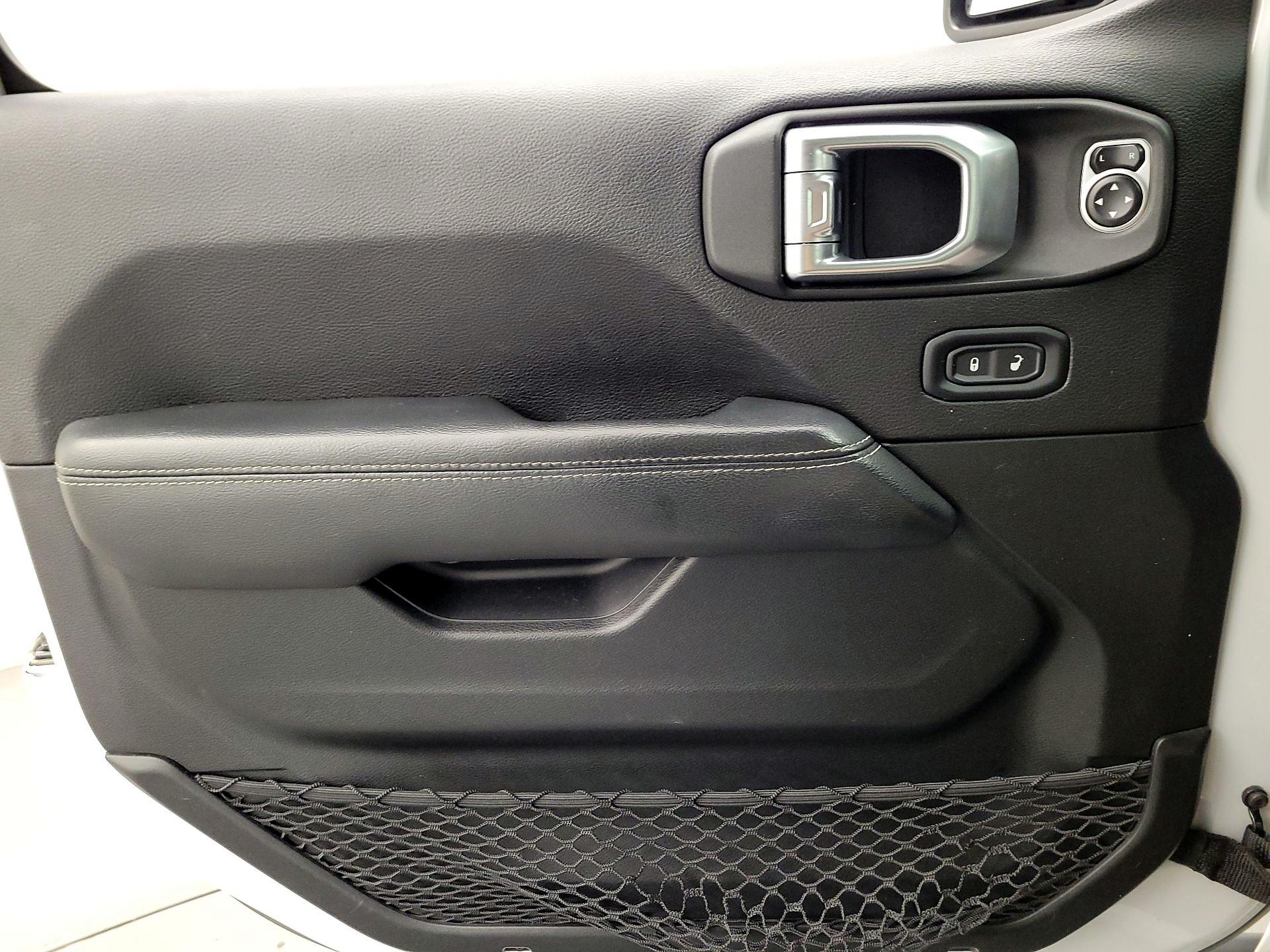 Thumbnail: 2020 Jeep Gladiator - 12