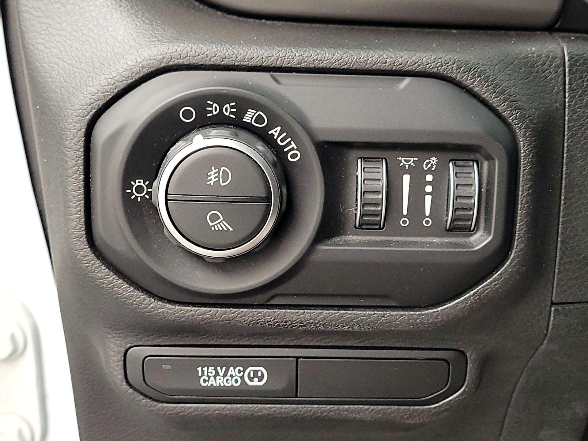 Thumbnail: 2020 Jeep Gladiator - 13