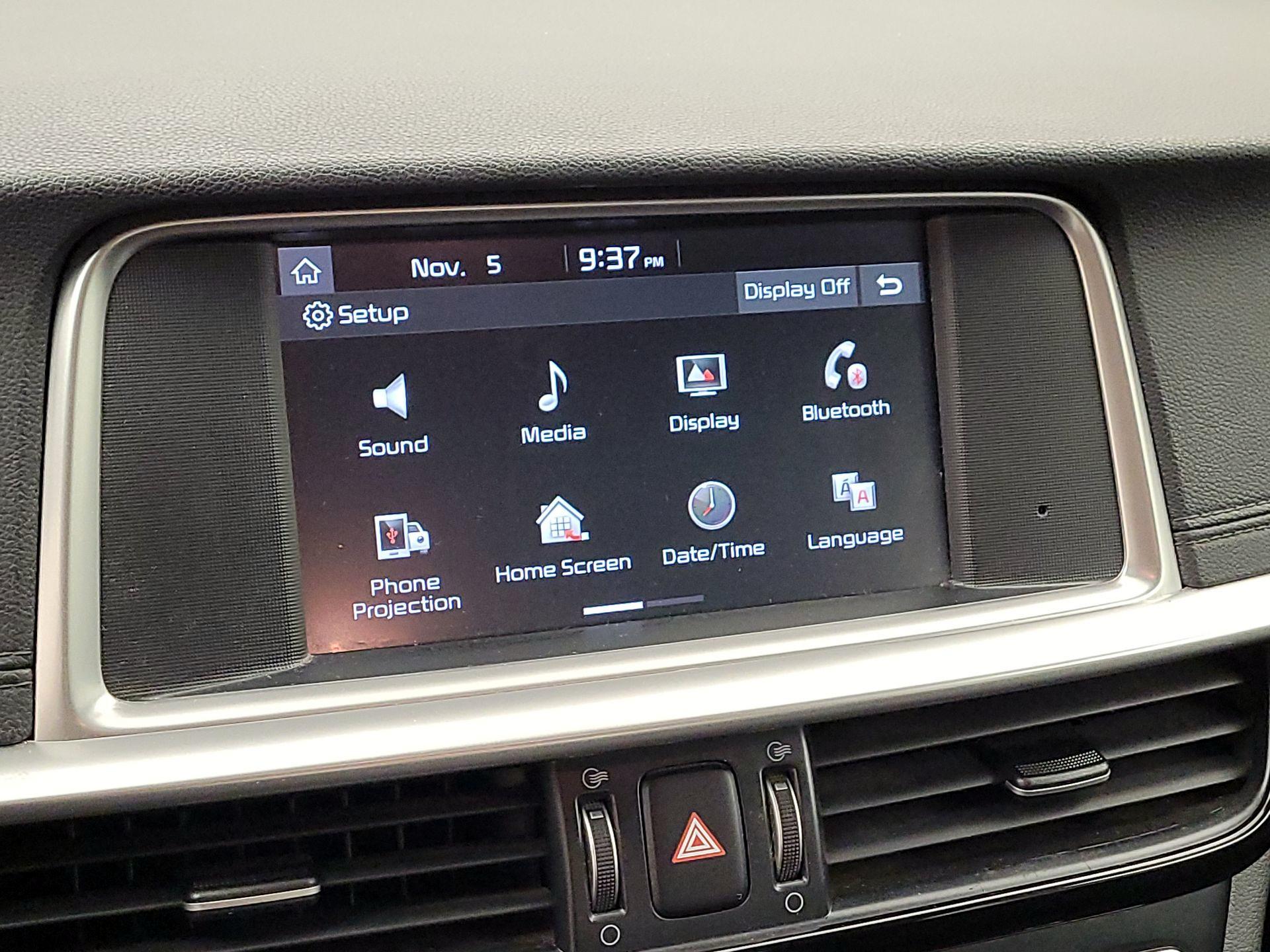 Thumbnail: 2020 Kia Optima - 15