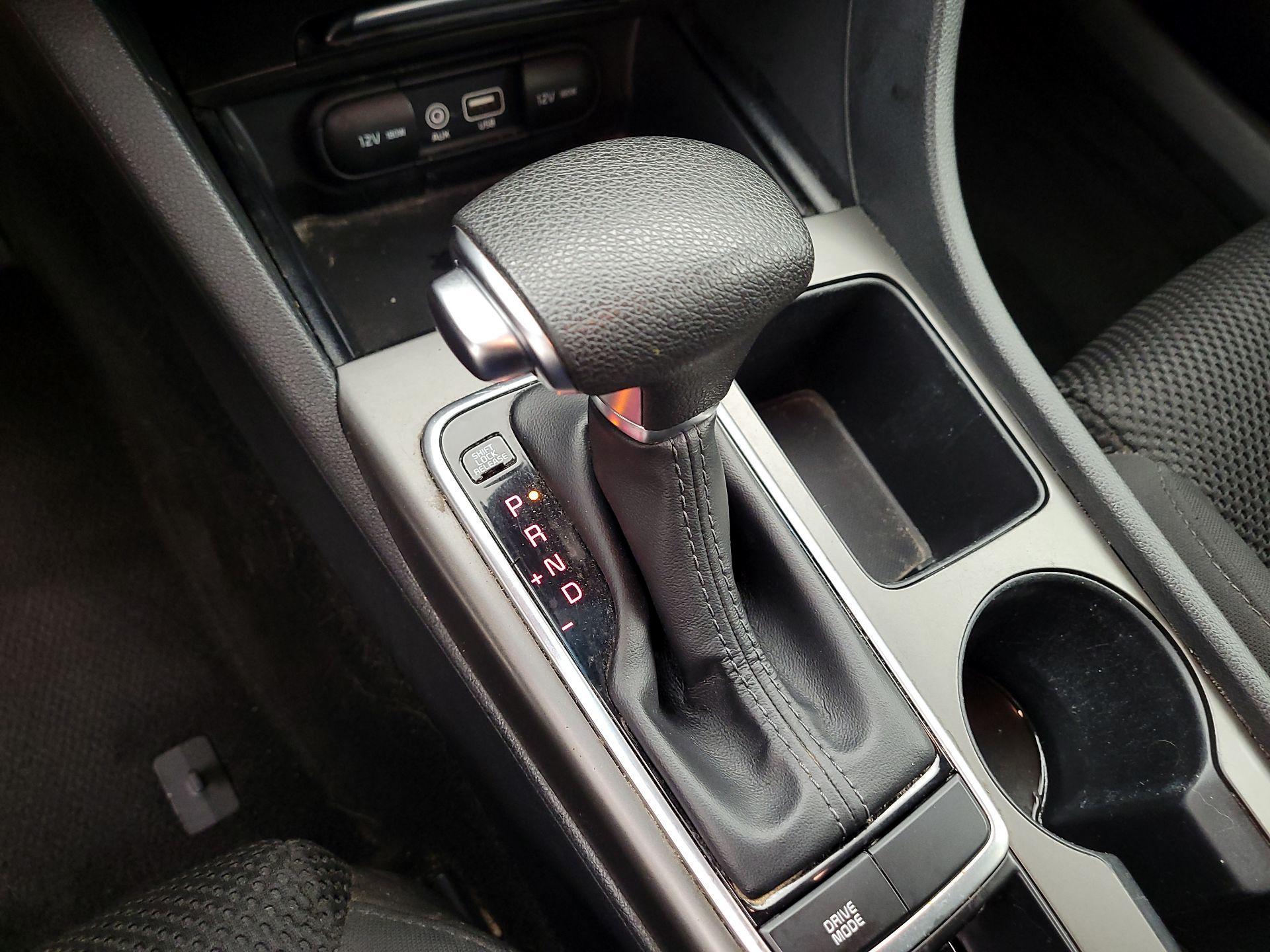 Thumbnail: 2020 Kia Optima - 17