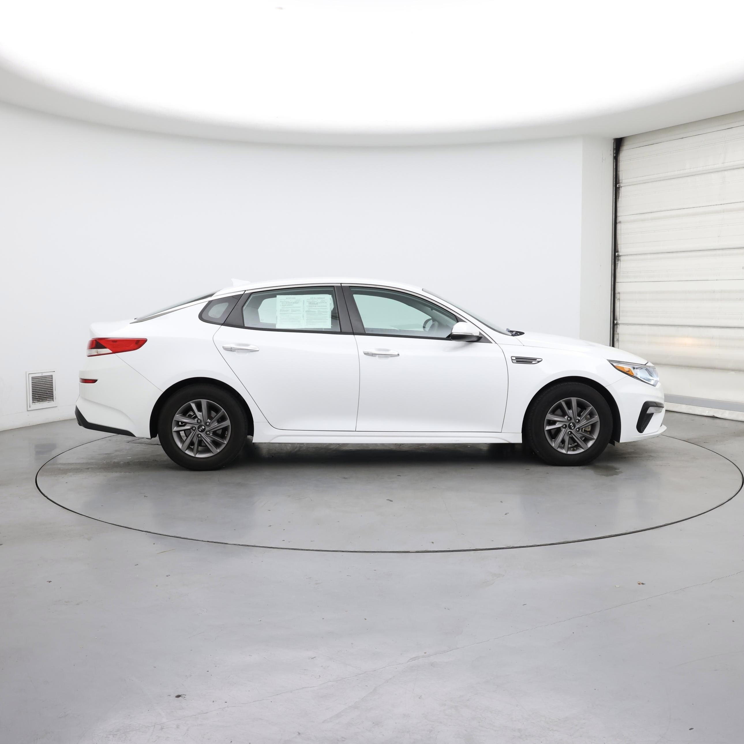 Thumbnail: 2020 Kia Optima - 7