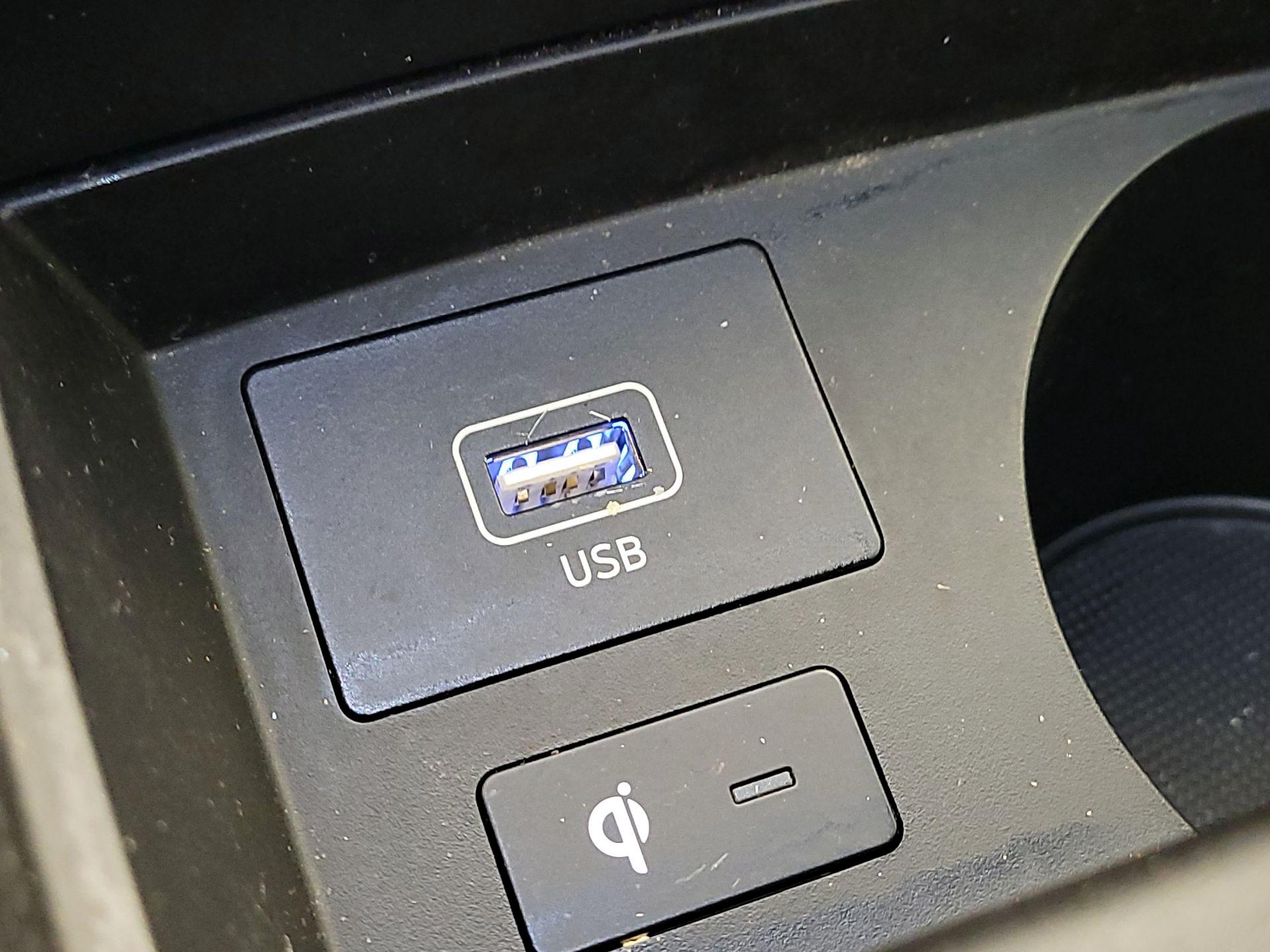 Thumbnail: 2022 Hyundai Santa Fe - 18