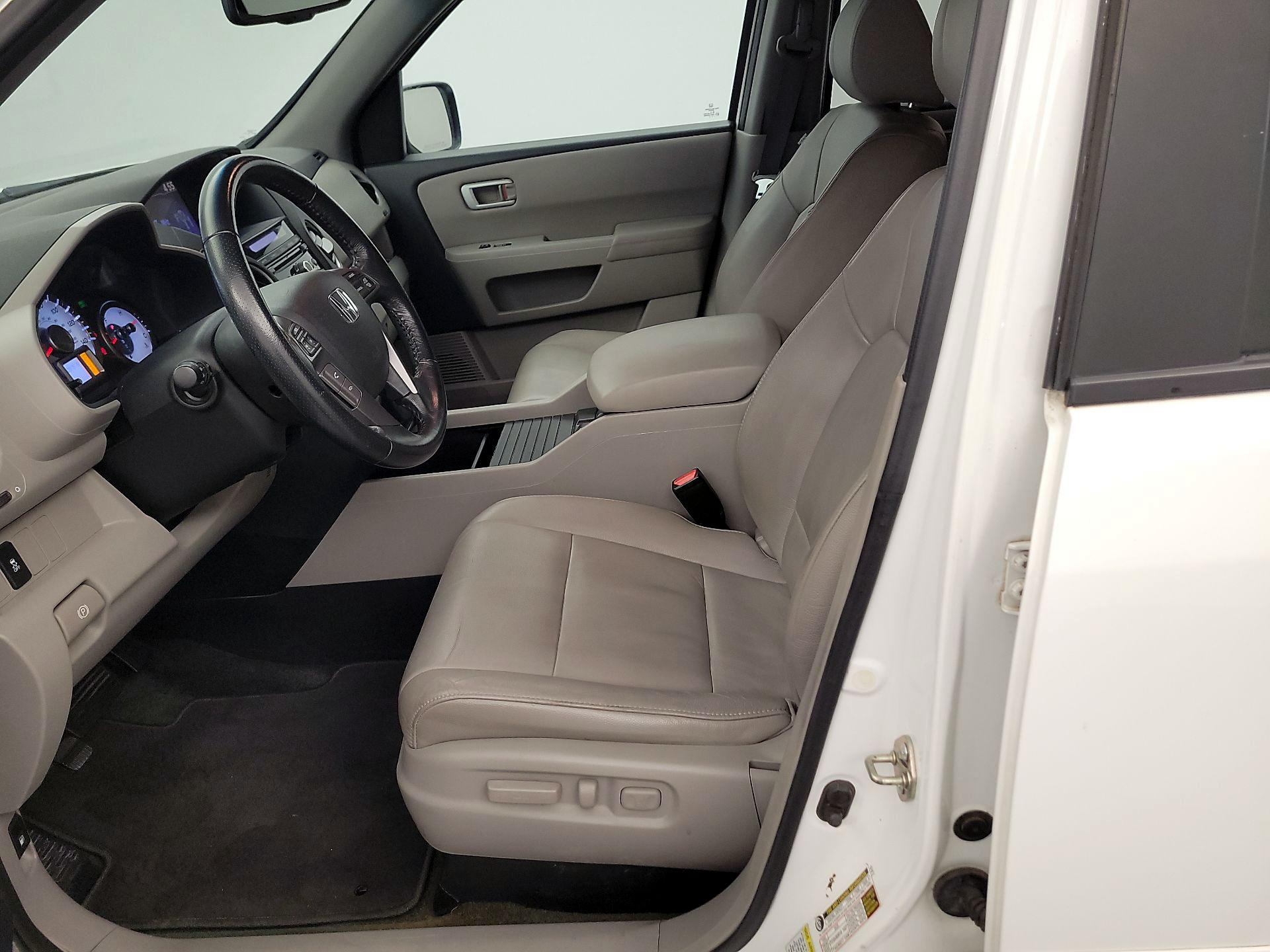 Thumbnail: 2015 Honda Pilot - 11