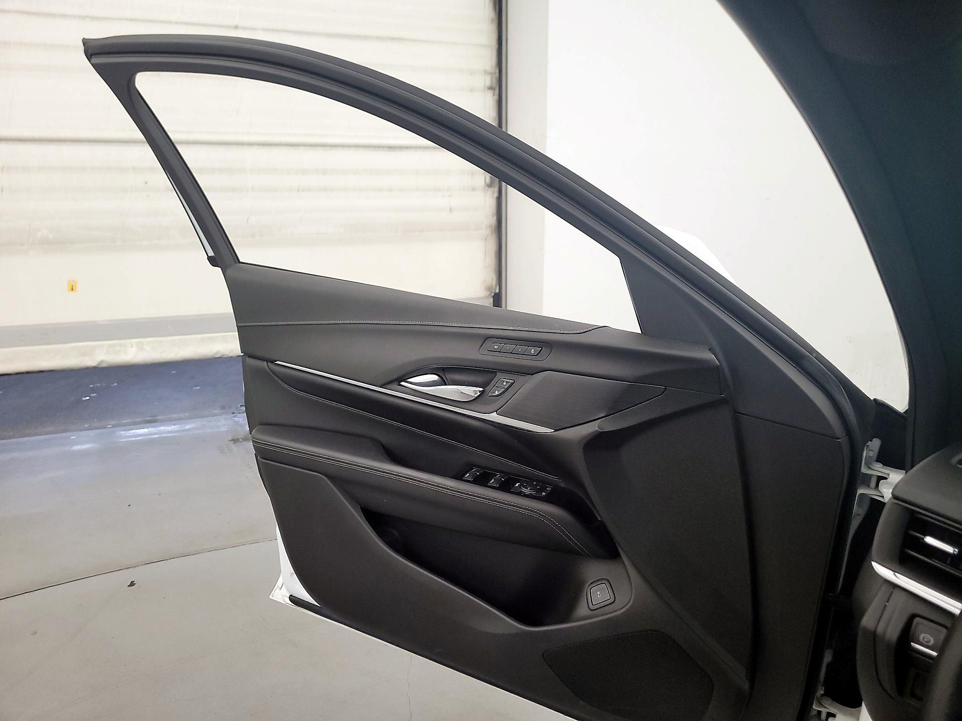 Thumbnail: 2023 Cadillac CT4 - 12