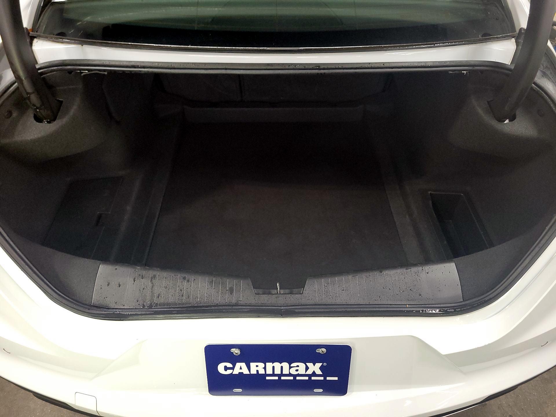 Thumbnail: 2023 Cadillac CT4 - 17