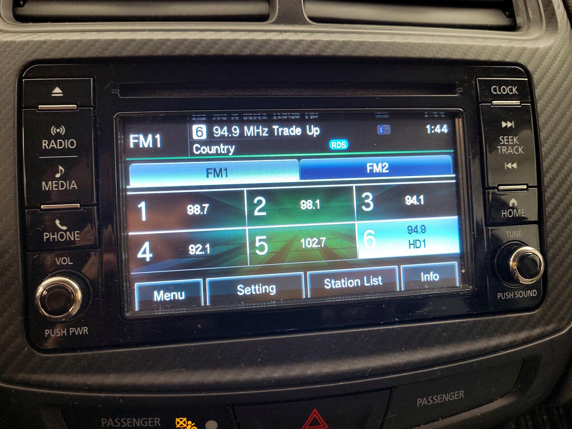 Thumbnail: 2016 Mitsubishi Outlander Sport - 13