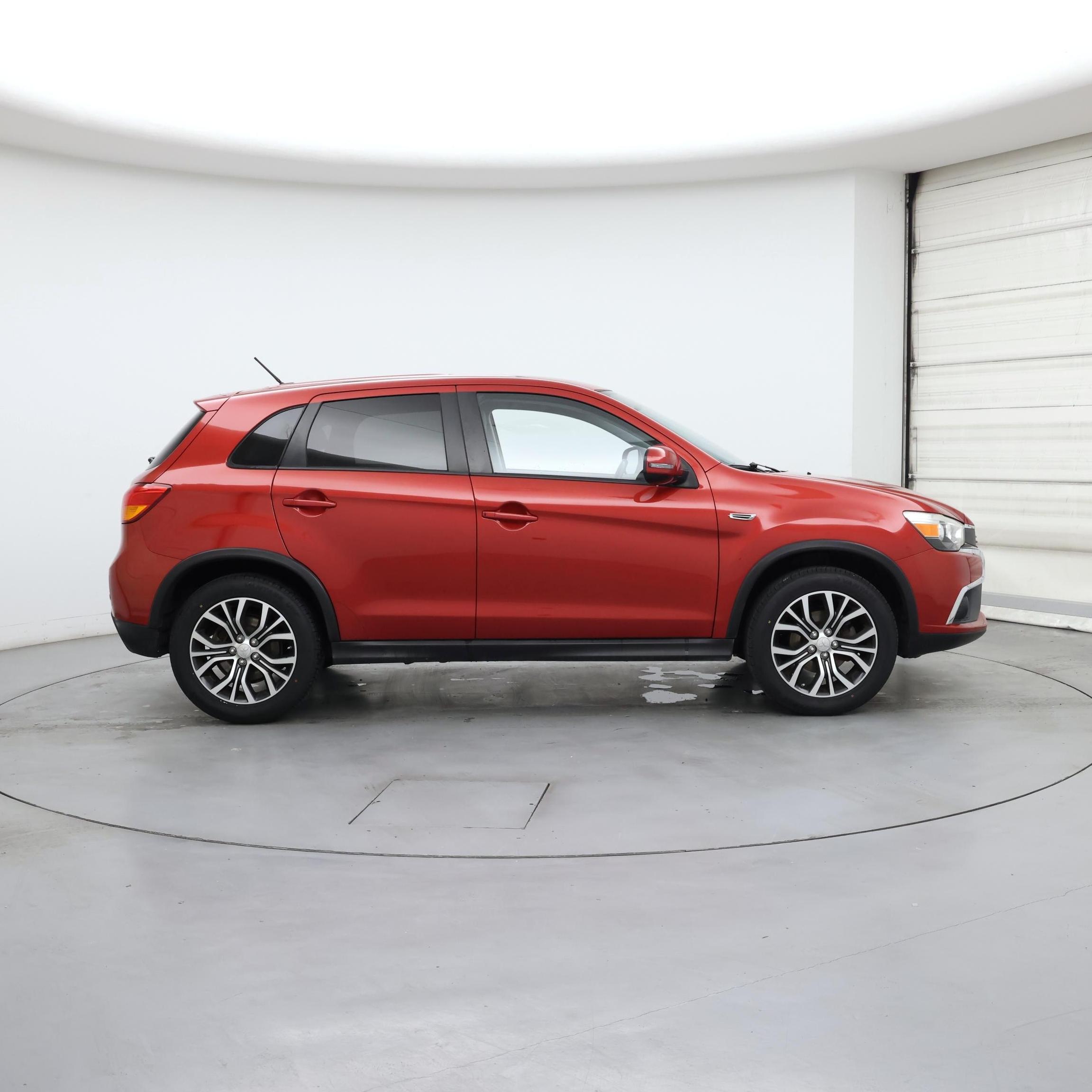 Thumbnail: 2016 Mitsubishi Outlander Sport - 7