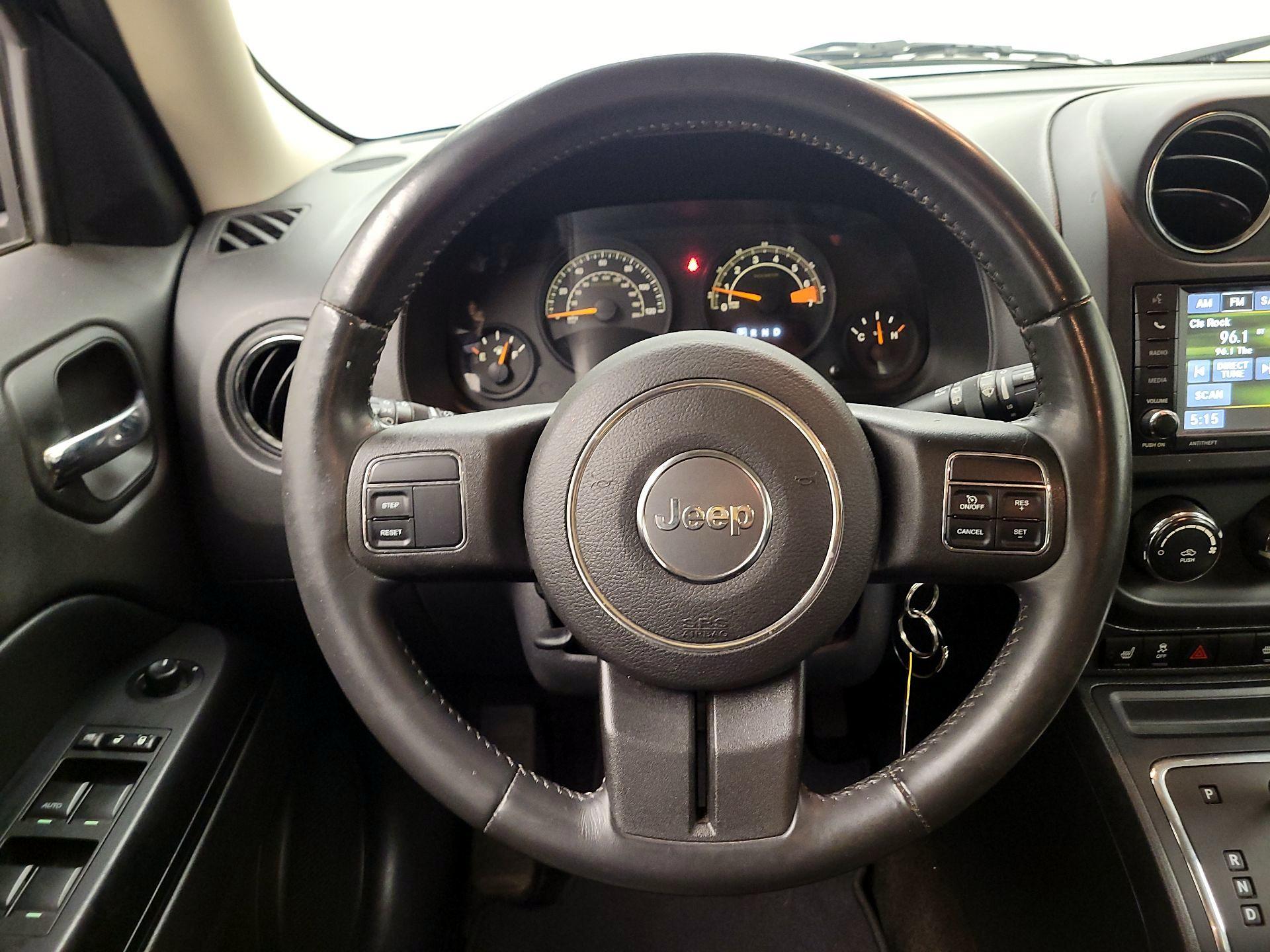 Thumbnail: 2014 Jeep Patriot - 10