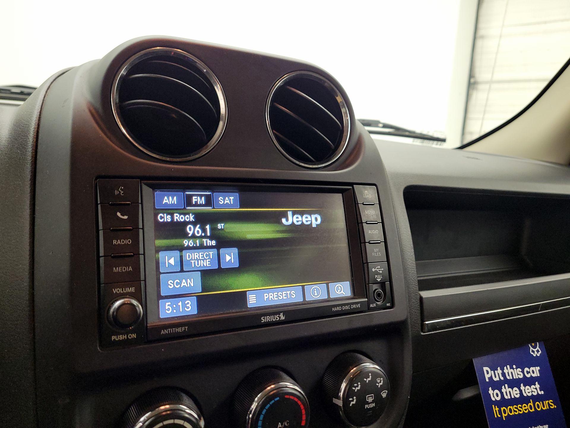 Thumbnail: 2014 Jeep Patriot - 13