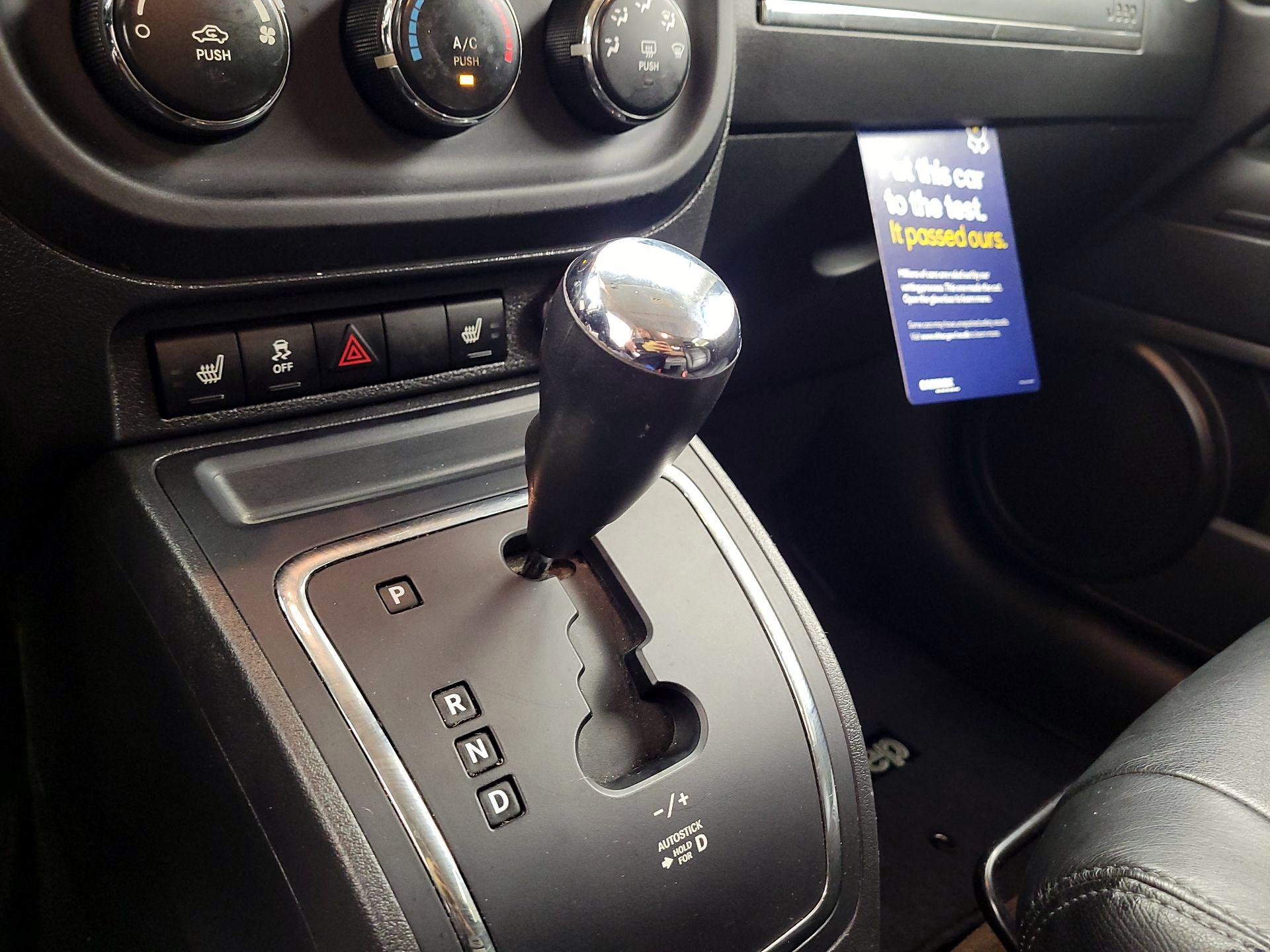 Thumbnail: 2014 Jeep Patriot - 15