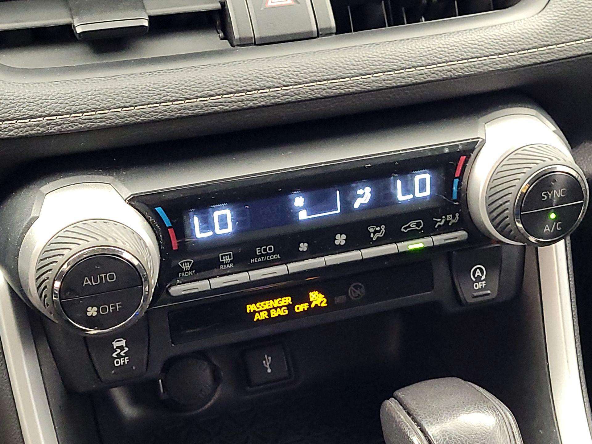 Thumbnail: 2021 Toyota RAV4 - 16