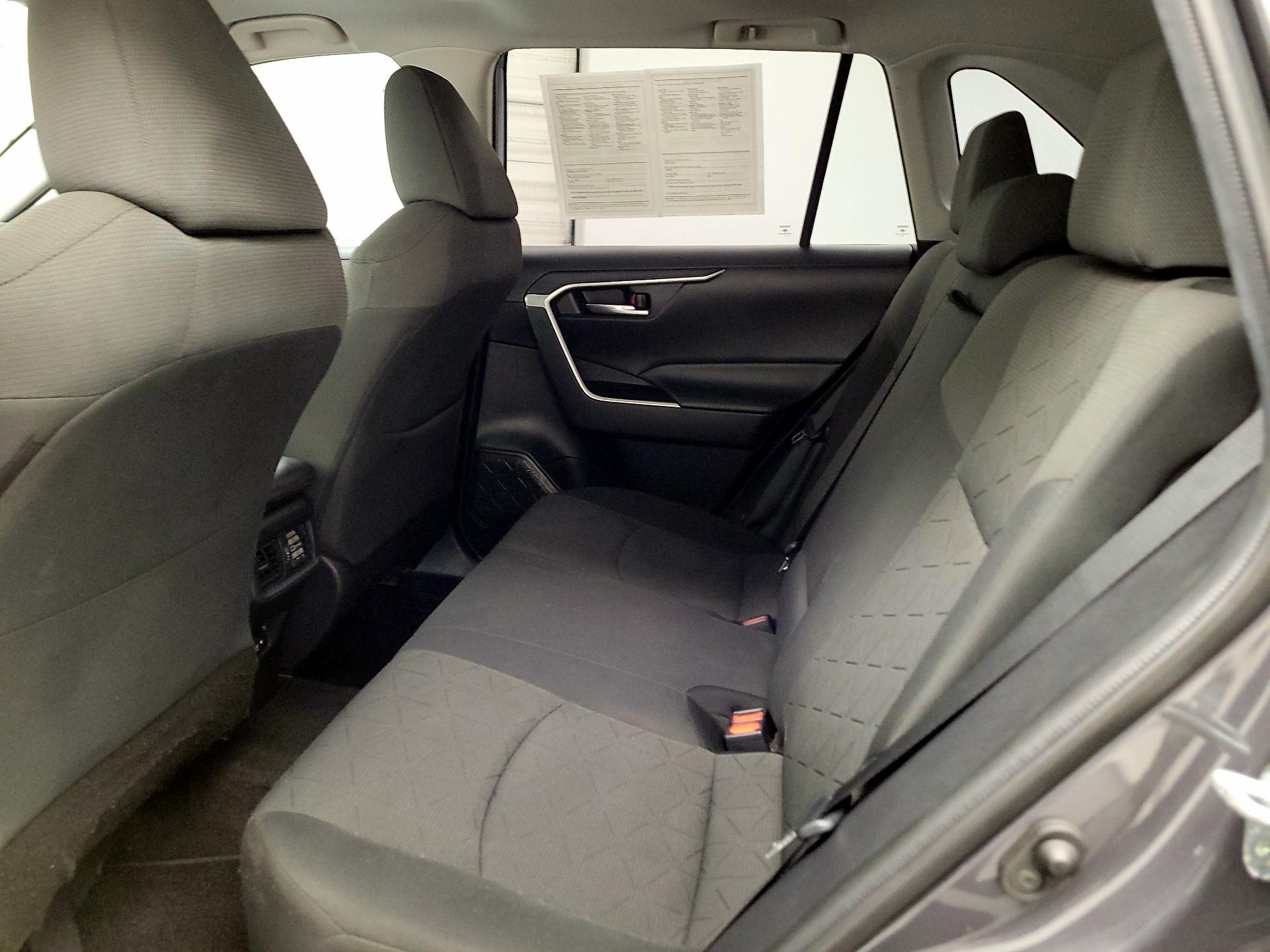 Thumbnail: 2021 Toyota RAV4 - 19