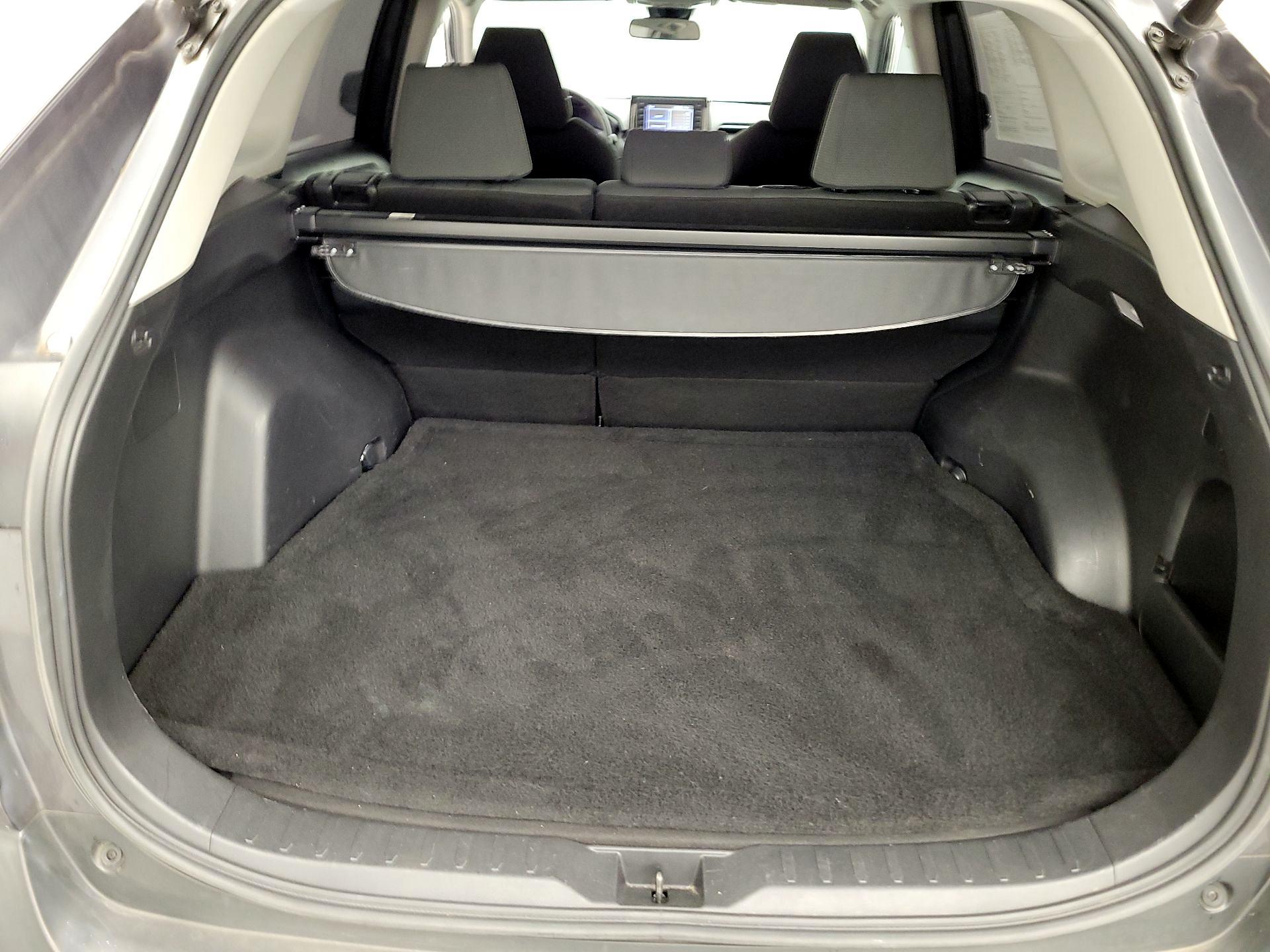 Thumbnail: 2021 Toyota RAV4 - 20