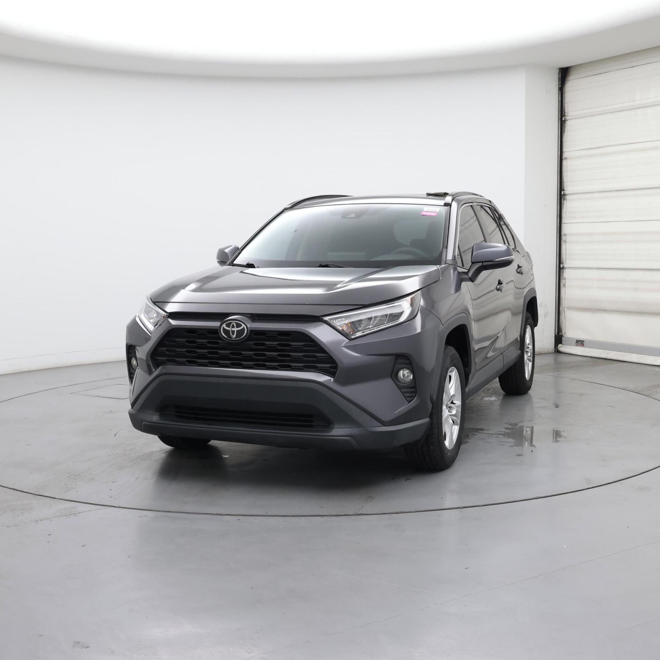 Thumbnail: 2021 Toyota RAV4 - 4