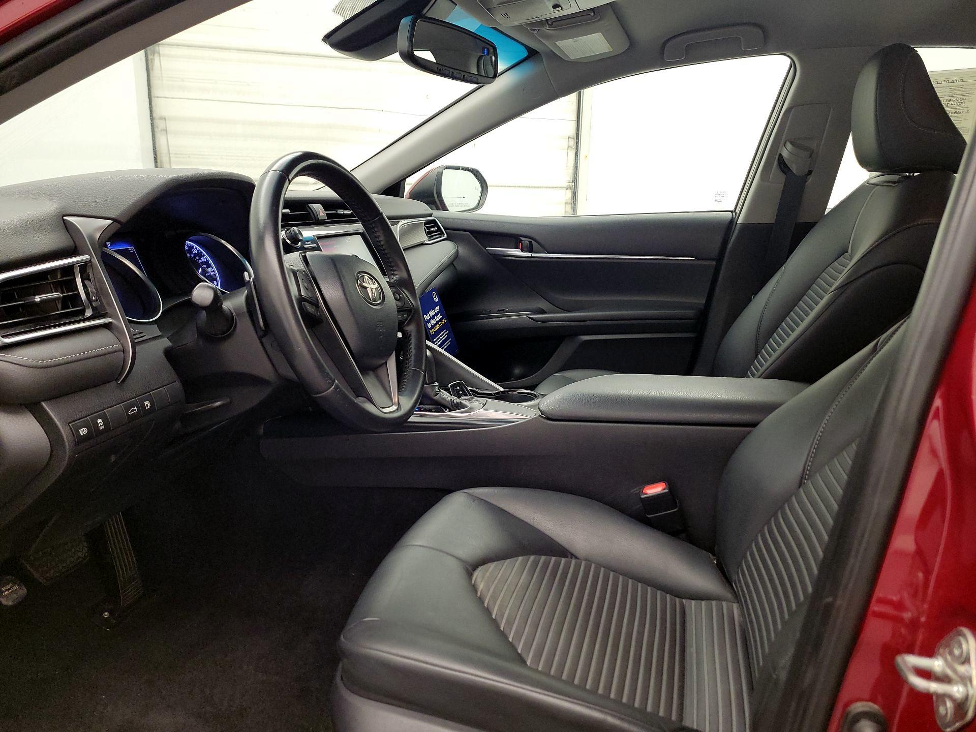 Thumbnail: 2018 Toyota Camry - 11