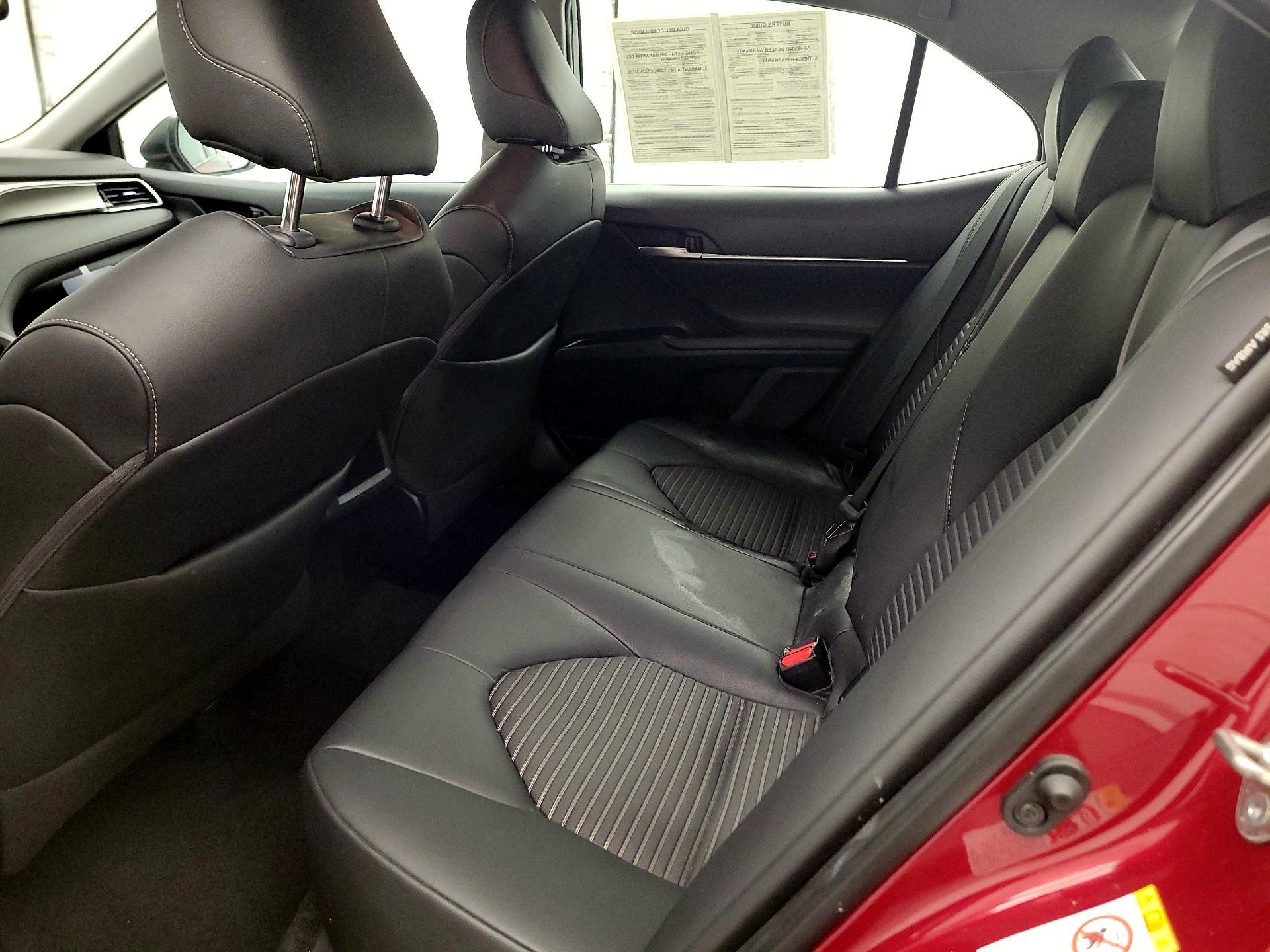 Thumbnail: 2018 Toyota Camry - 19