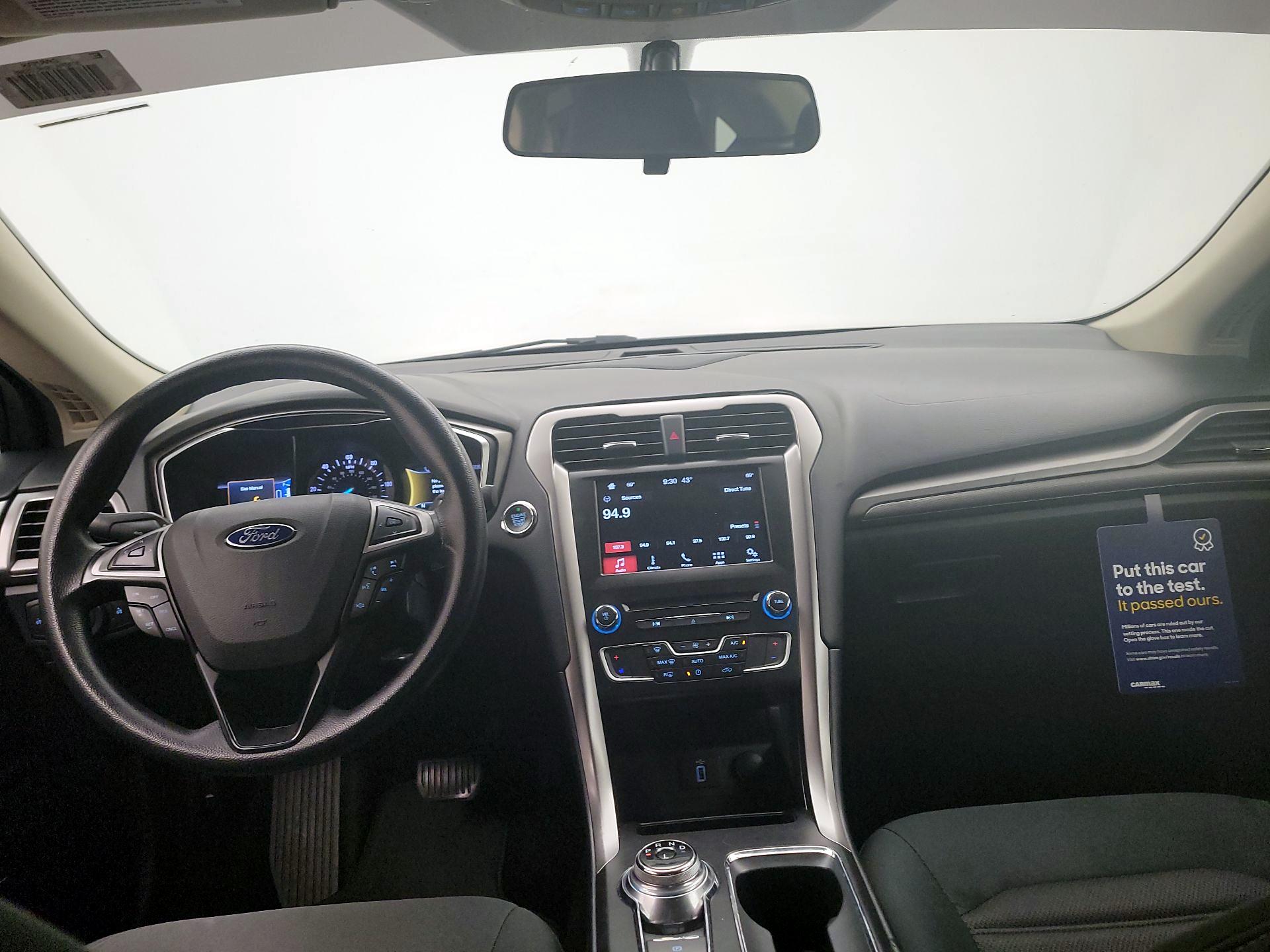 Thumbnail: 2017 Ford Fusion - 9